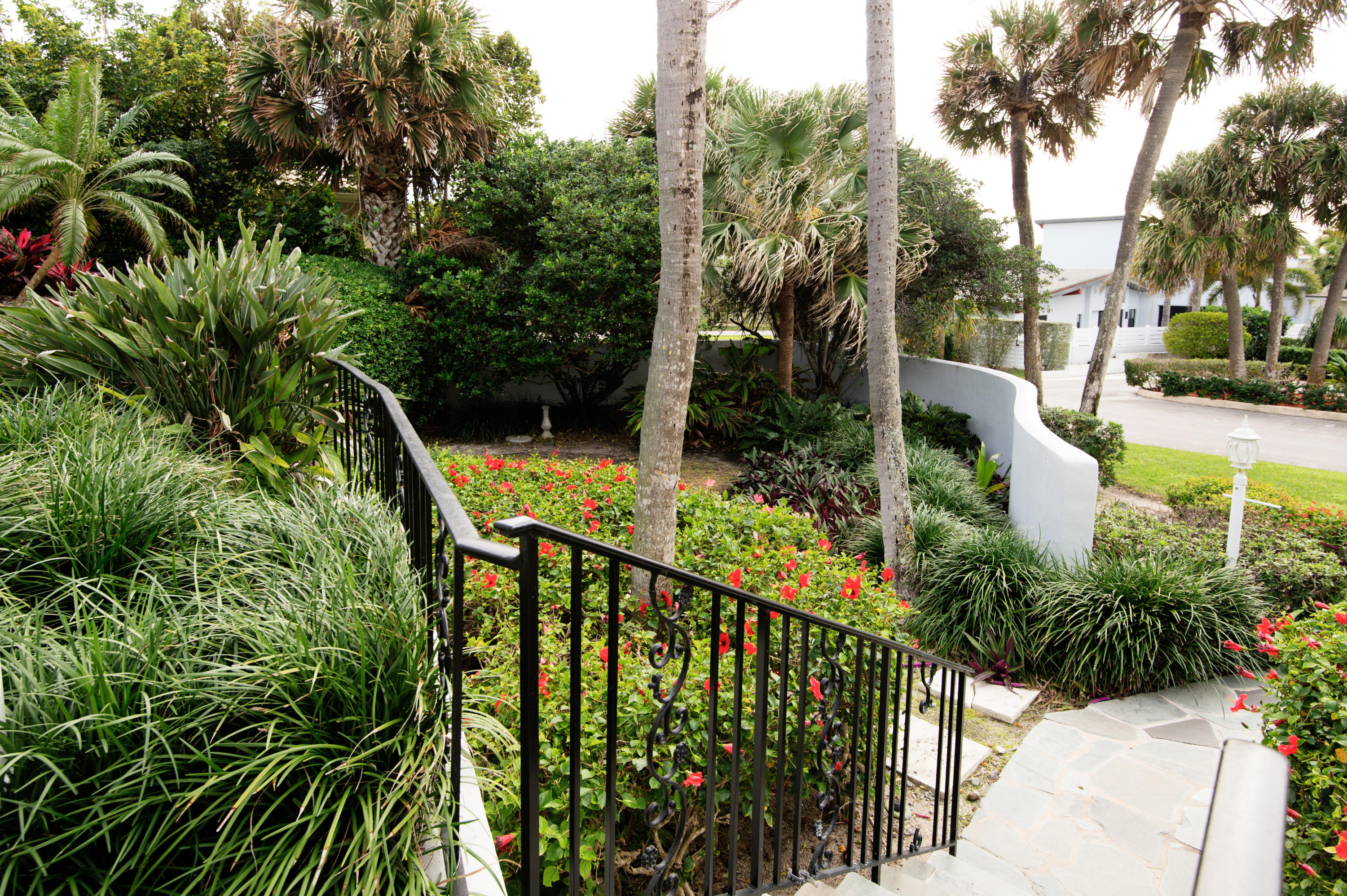 JUPITER INLET BEACH COLONY - Residential