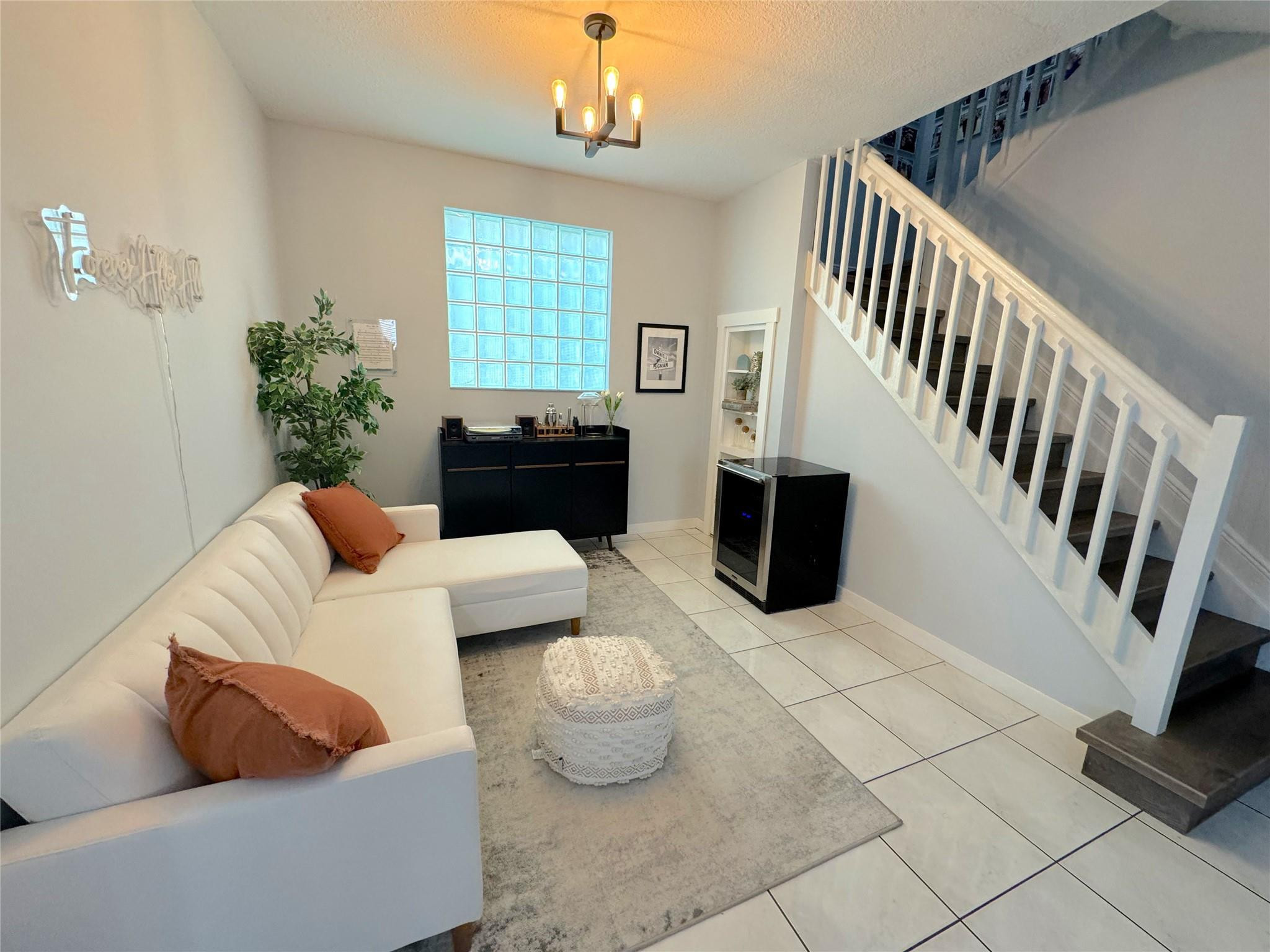JACARANDA PARCEL 547 - Residential Lease