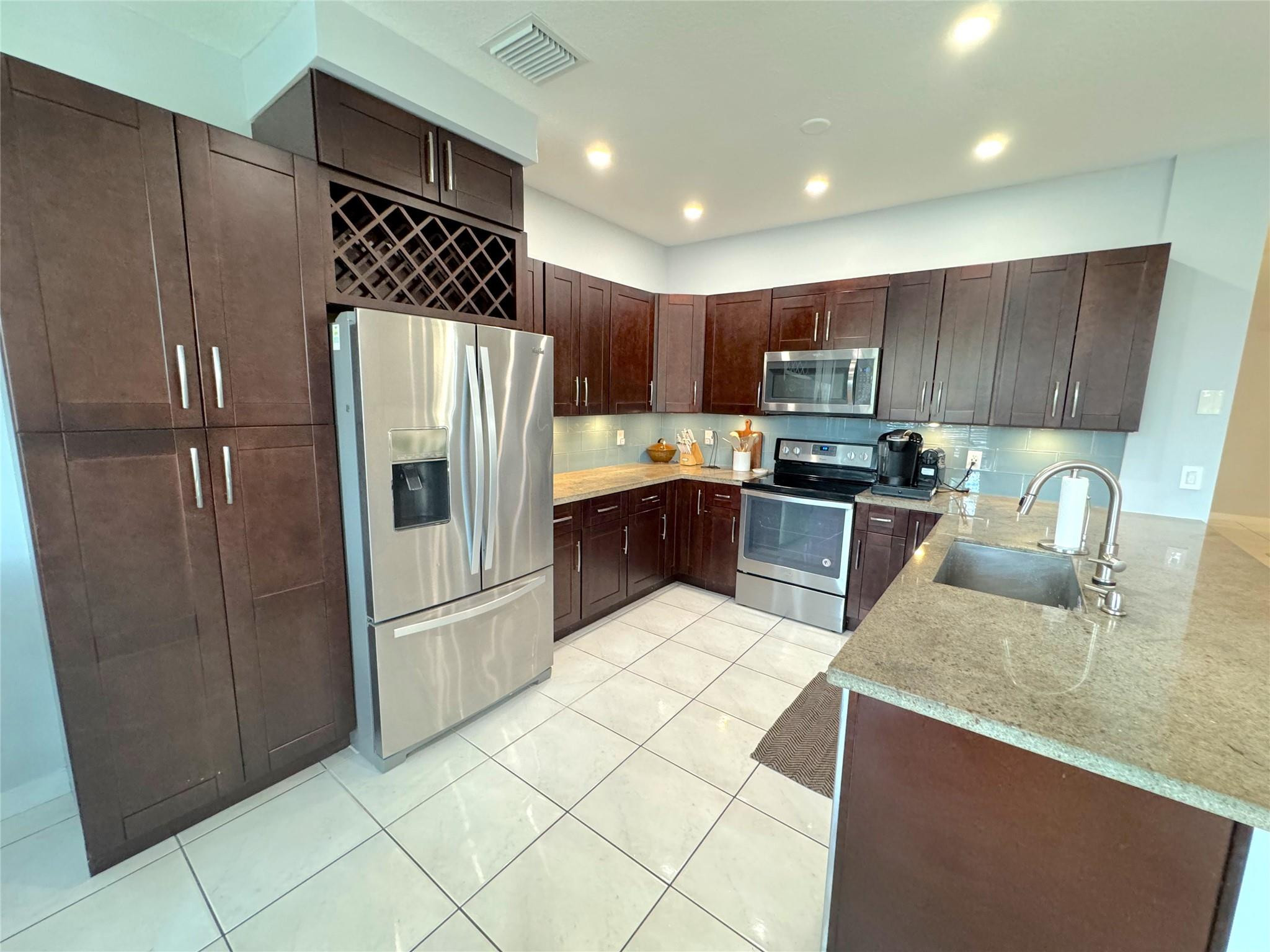 JACARANDA PARCEL 547 - Residential Lease
