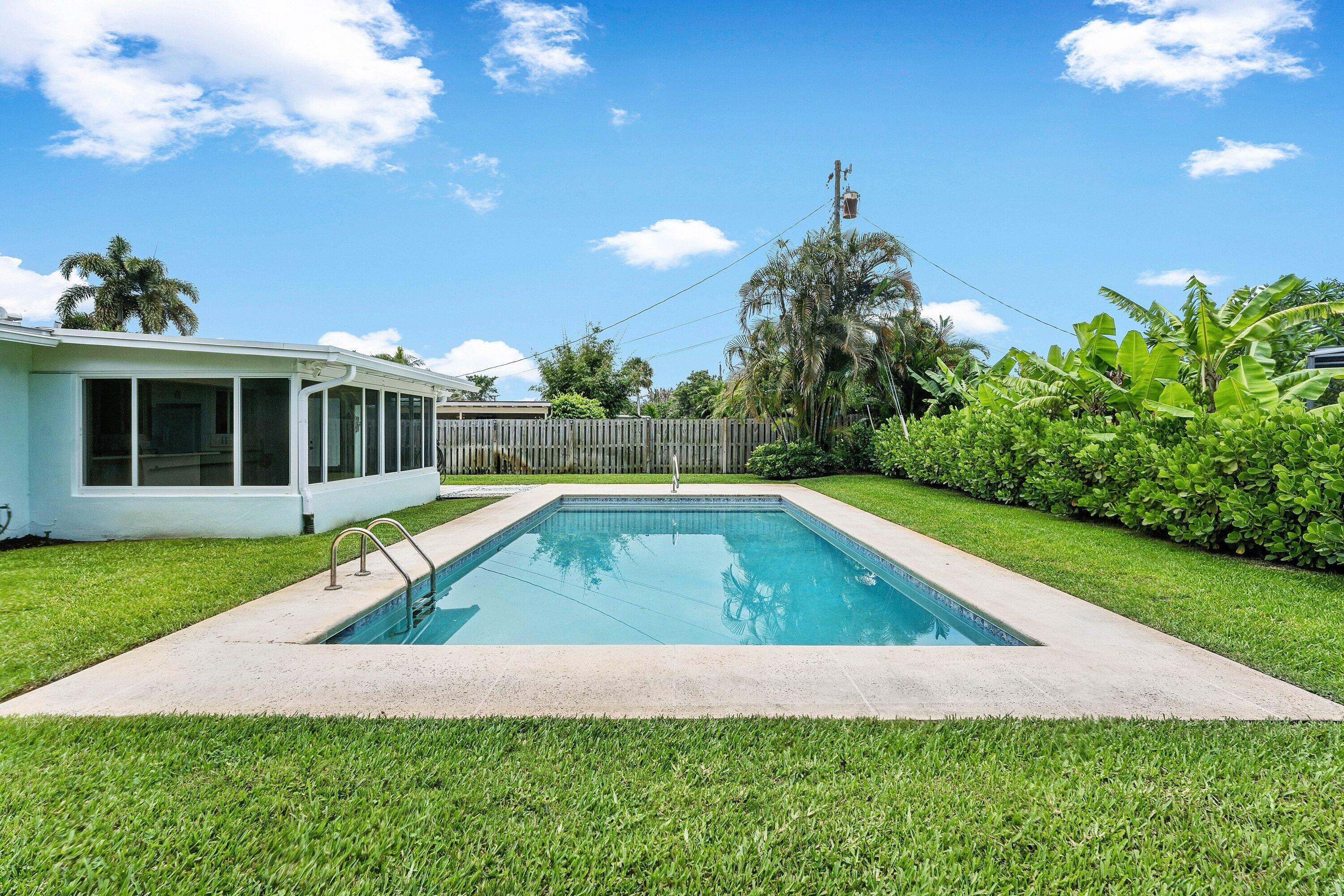 NORTH PALM BEACH VILLAGE OF 6 - Residential Lease