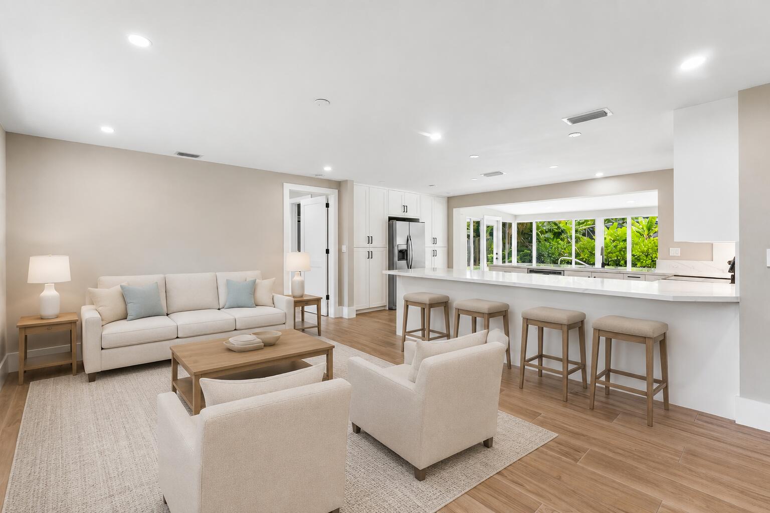 NORTH PALM BEACH VILLAGE OF 6 - Residential Lease