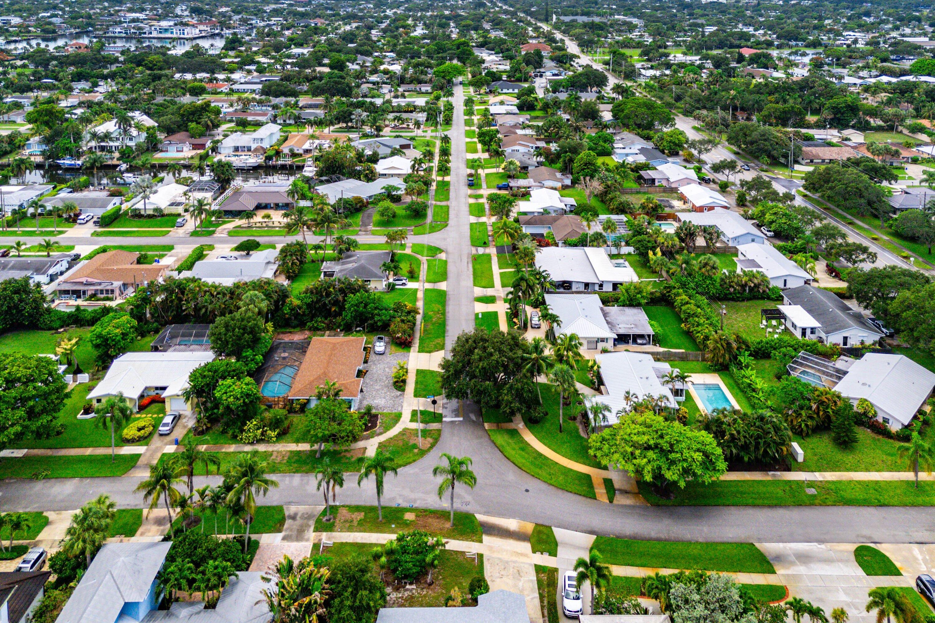 NORTH PALM BEACH VILLAGE OF 6 - Residential Lease
