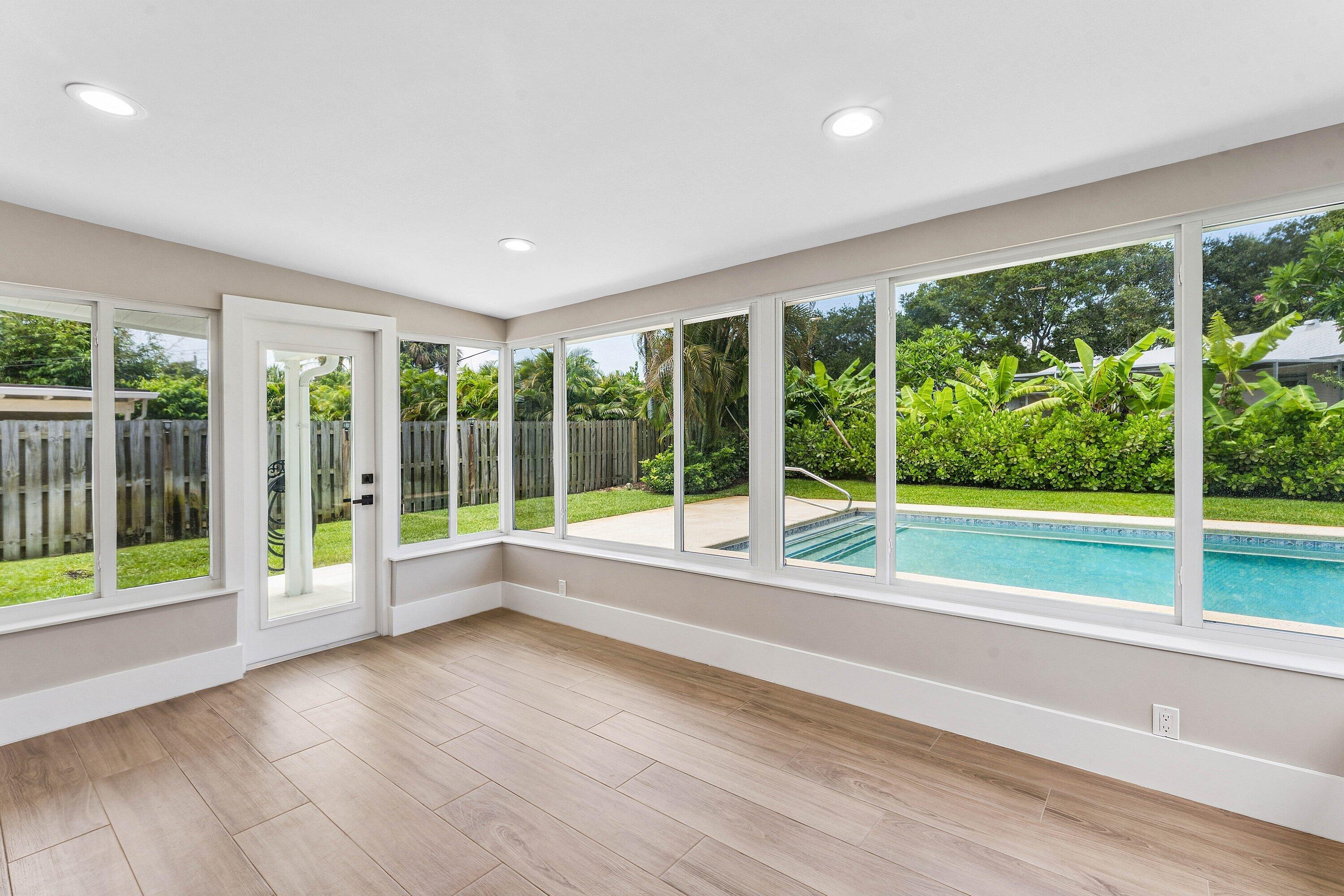 NORTH PALM BEACH VILLAGE OF 6 - Residential Lease