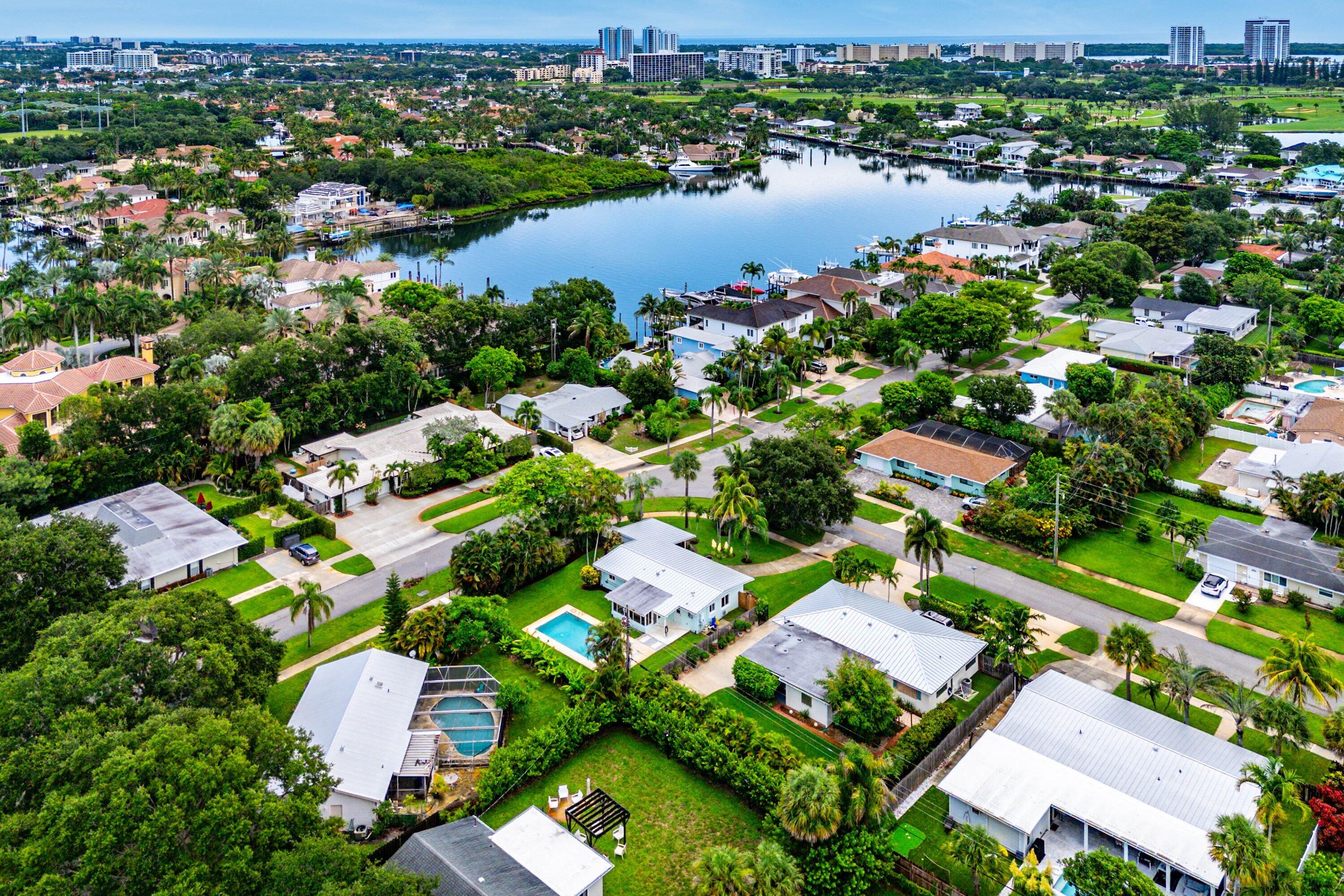 NORTH PALM BEACH VILLAGE OF 6 - Residential Lease