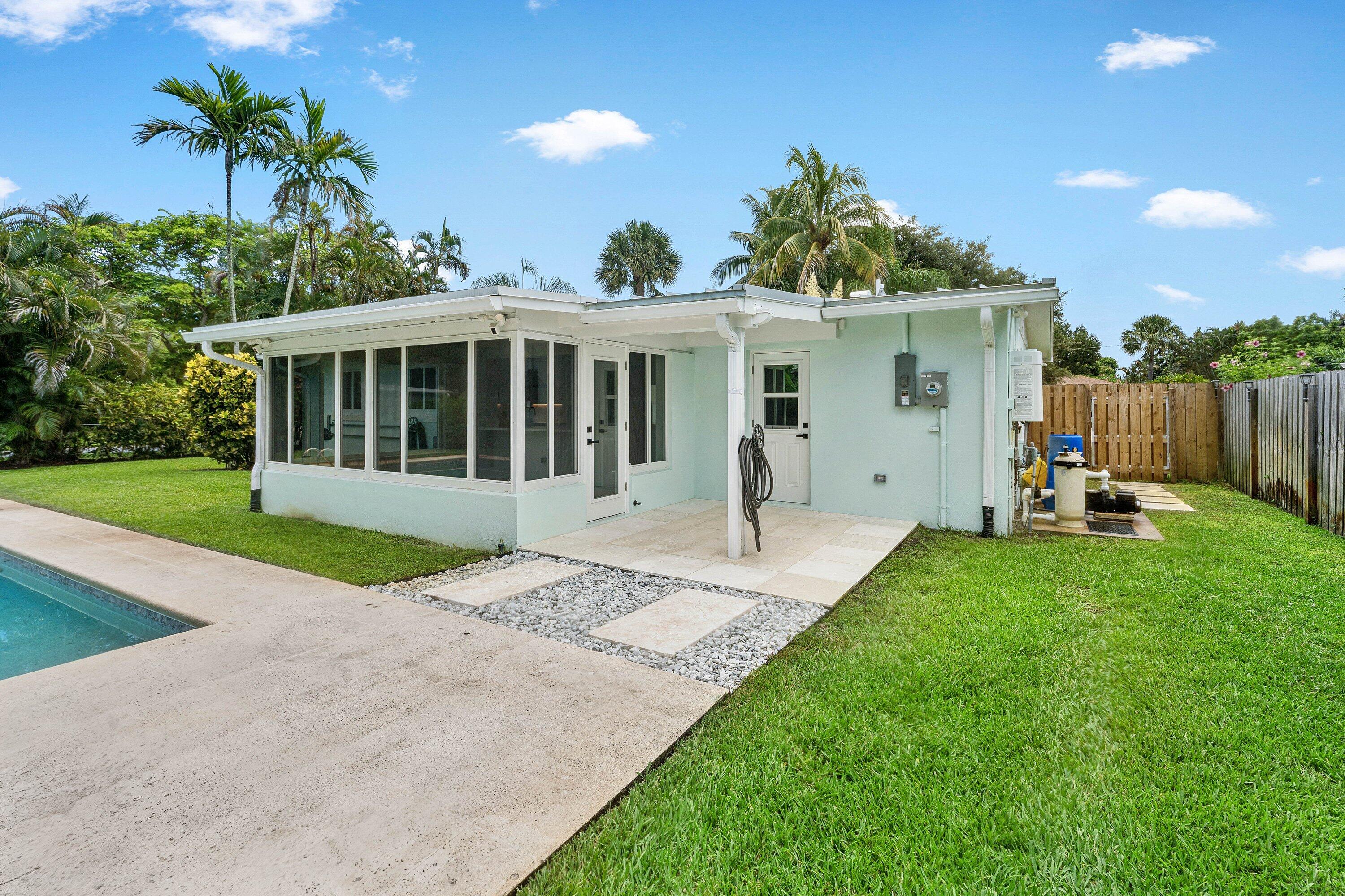 NORTH PALM BEACH VILLAGE OF 6 - Residential Lease