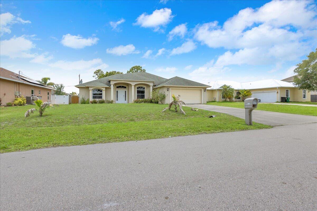 PORT ST LUCIE SECTION 17 - Residential