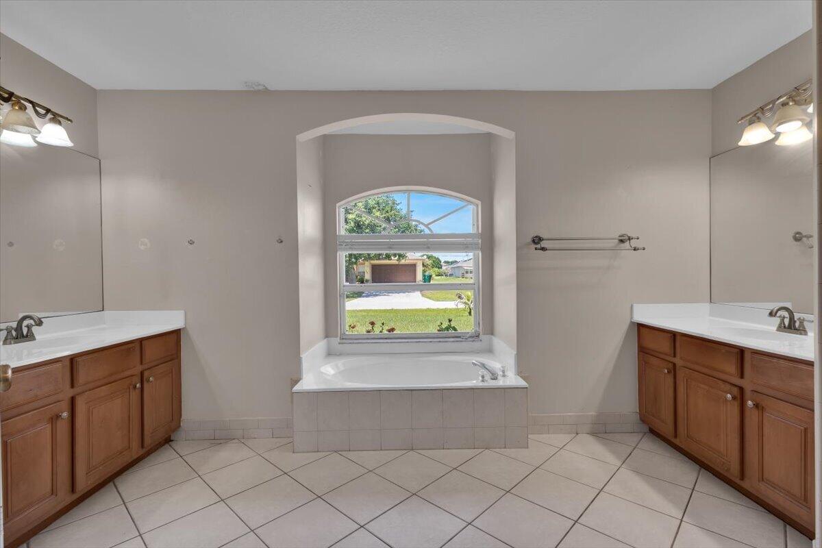PORT ST LUCIE SECTION 17 - Residential