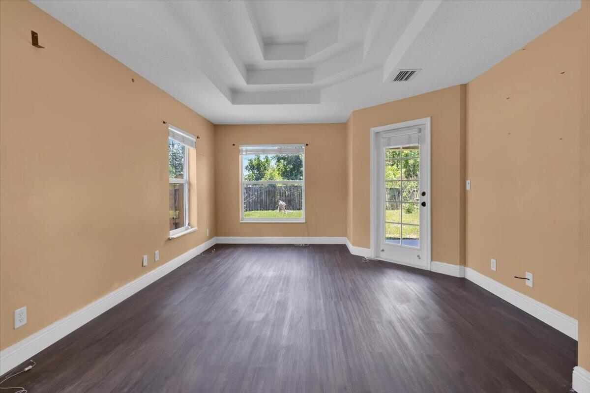 PORT ST LUCIE SECTION 17 - Residential