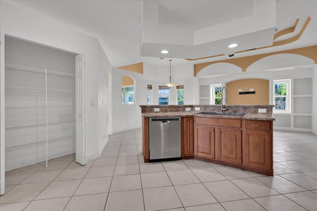 PORT ST LUCIE SECTION 17 - Residential