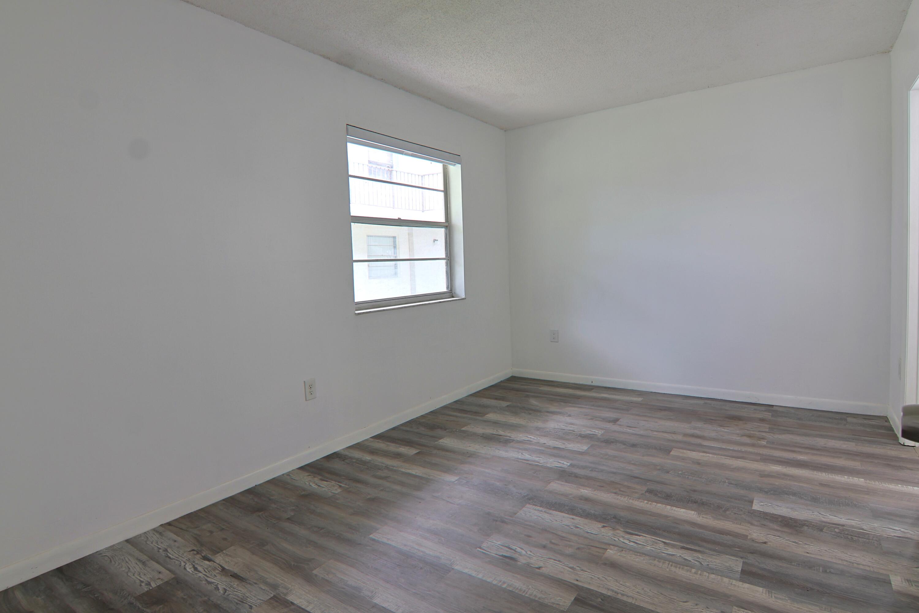GREENTREE CONDO - Residential