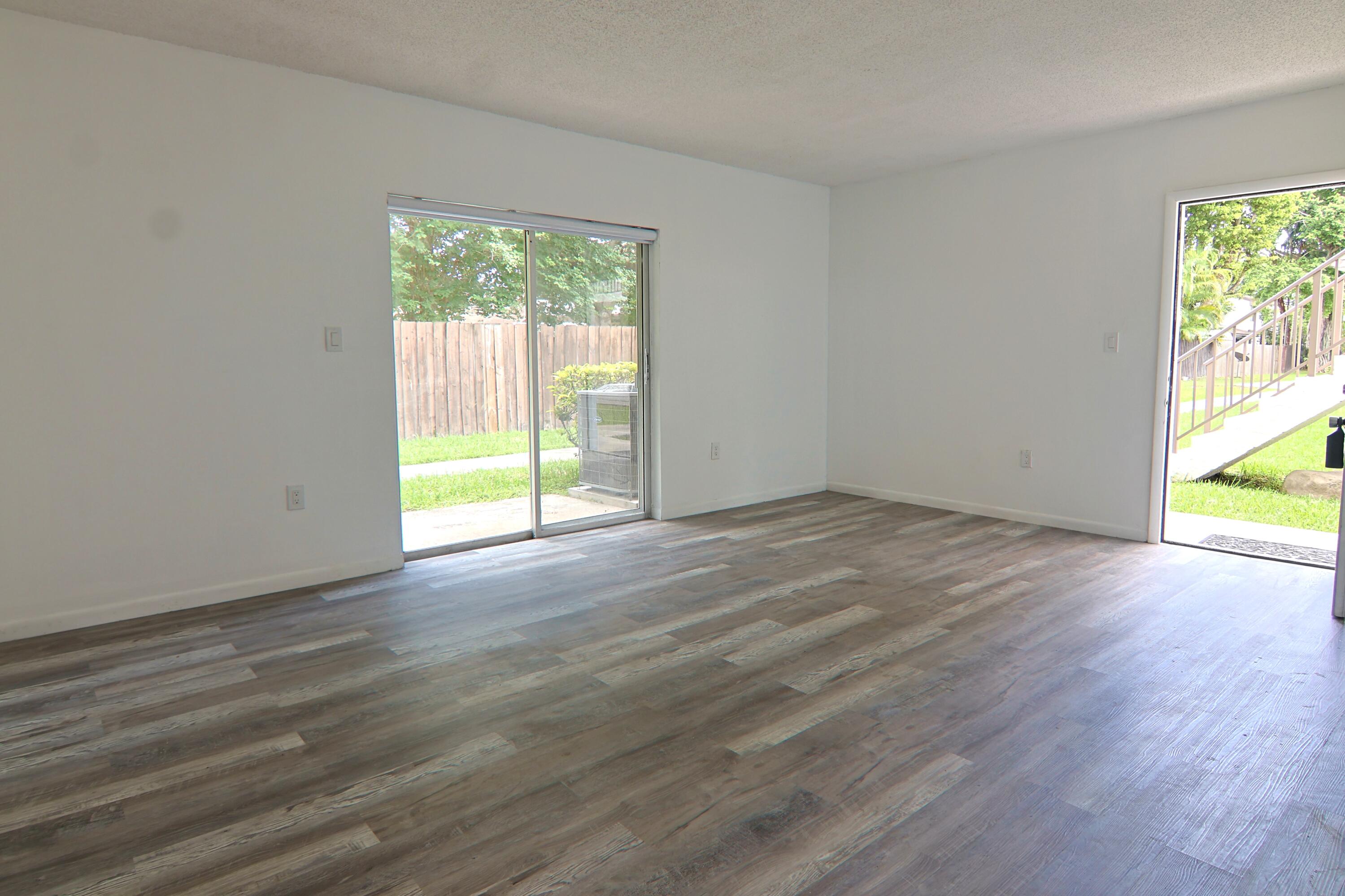 GREENTREE CONDO - Residential
