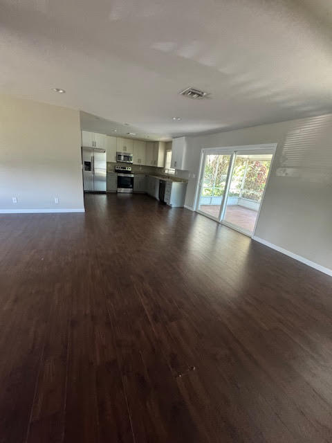 LAKE CHARLOTTE - Residential Lease