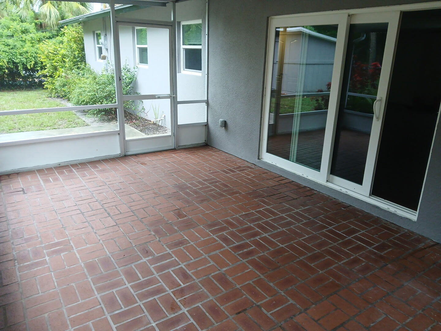 LAKE CHARLOTTE - Residential Lease