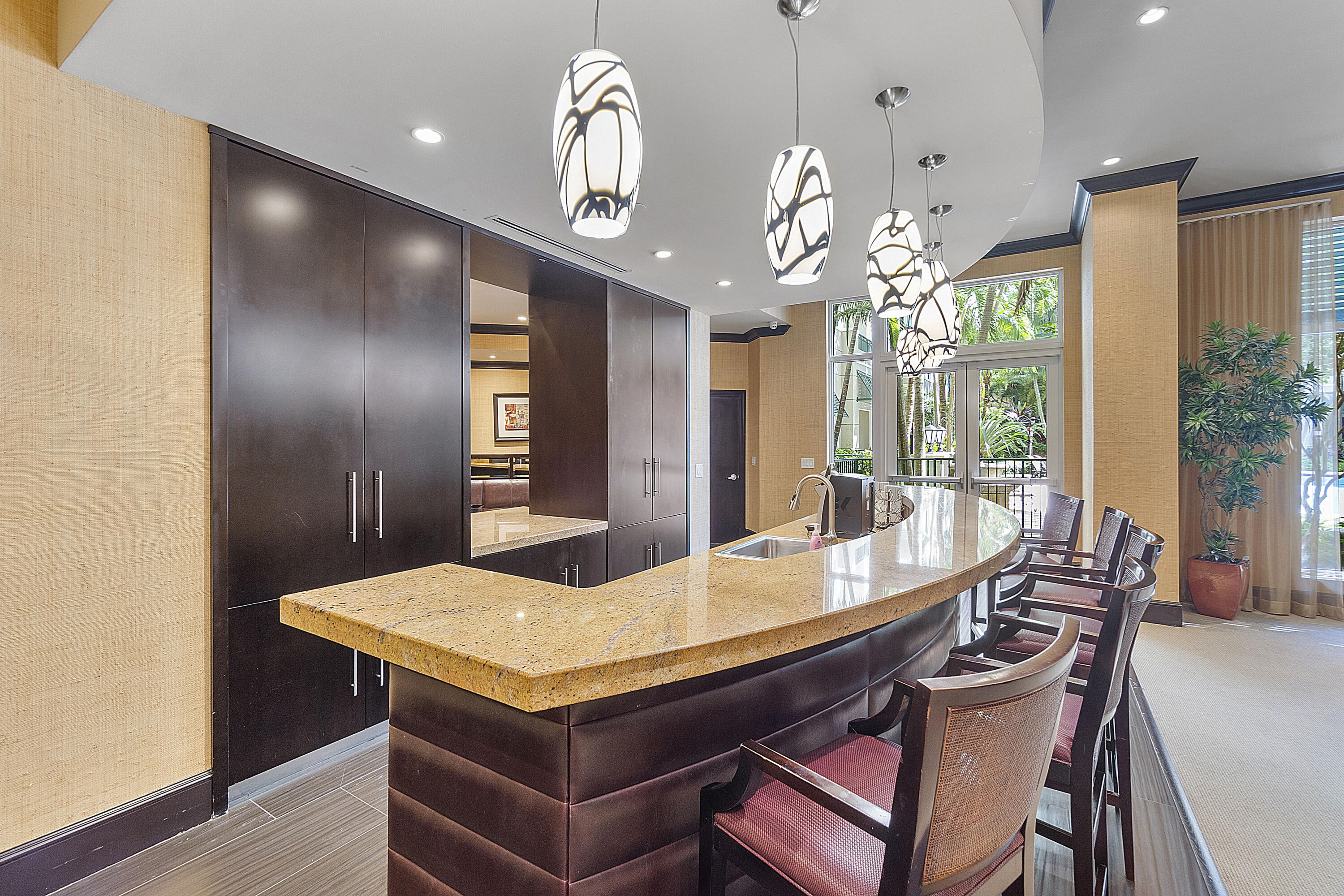 VERANDA CONDO - Residential