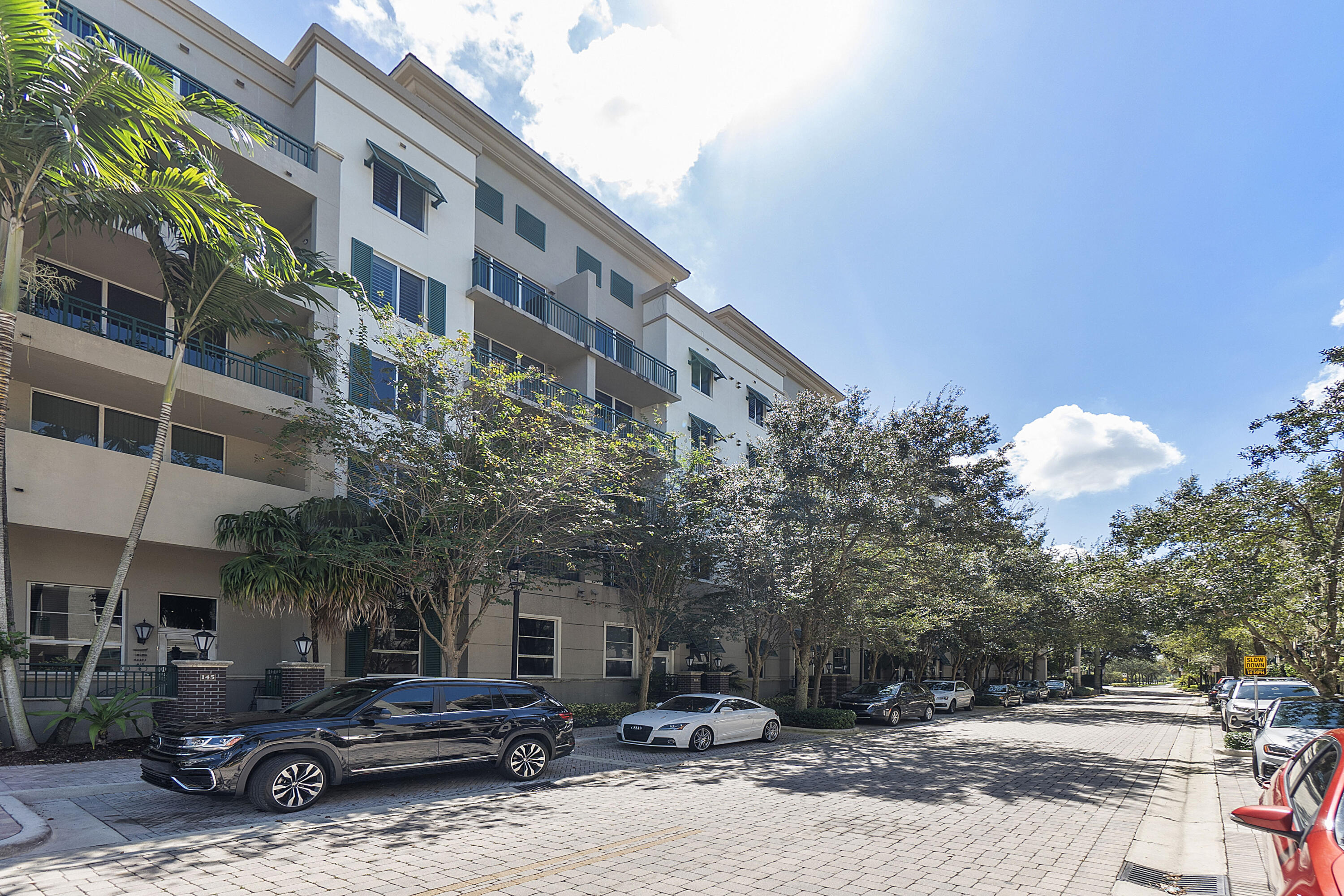 VERANDA CONDO - Residential
