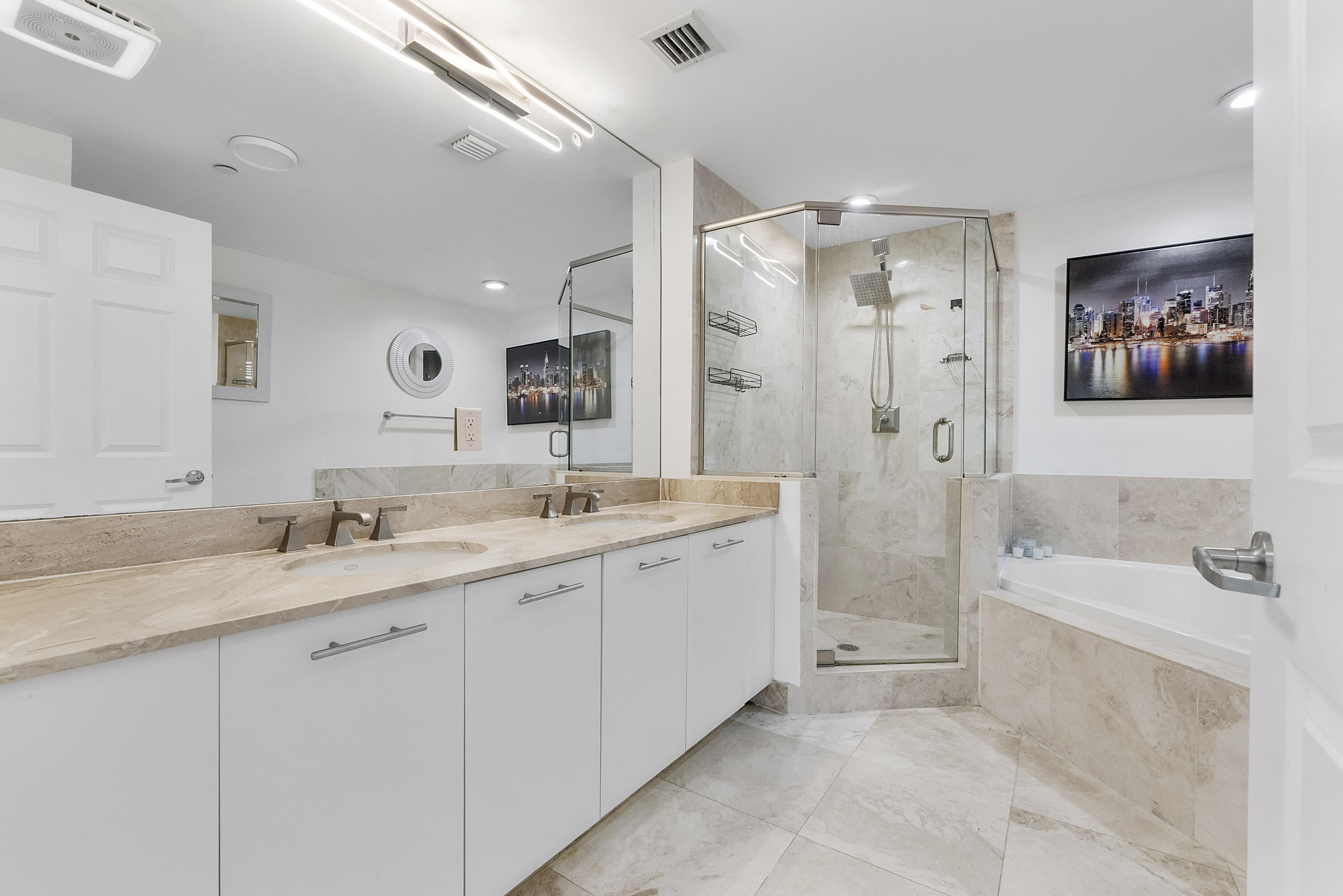VERANDA CONDO - Residential