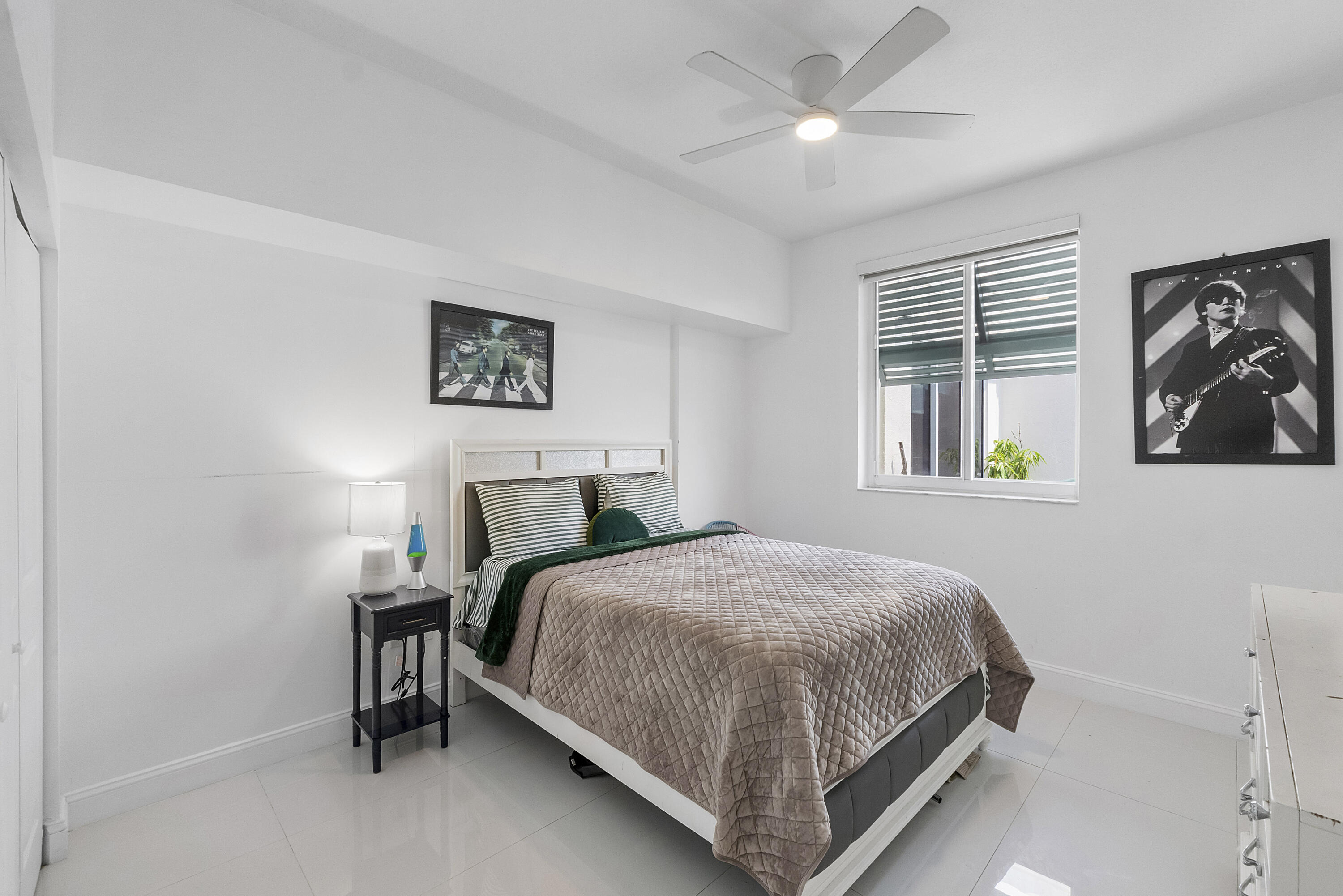 VERANDA CONDO - Residential