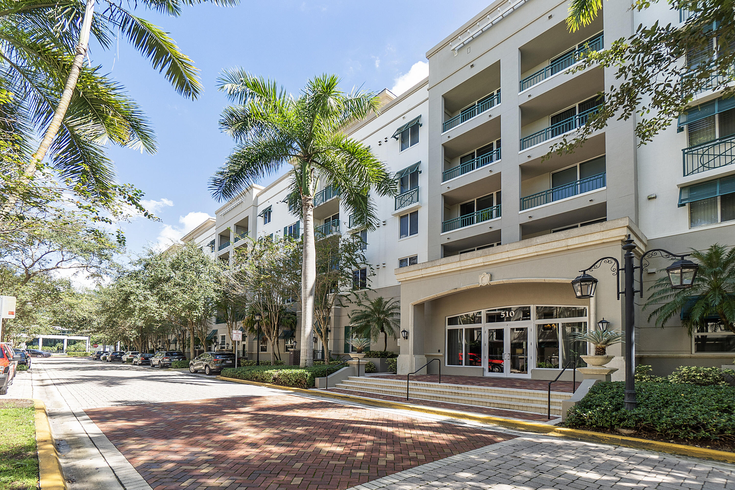 VERANDA CONDO - Residential
