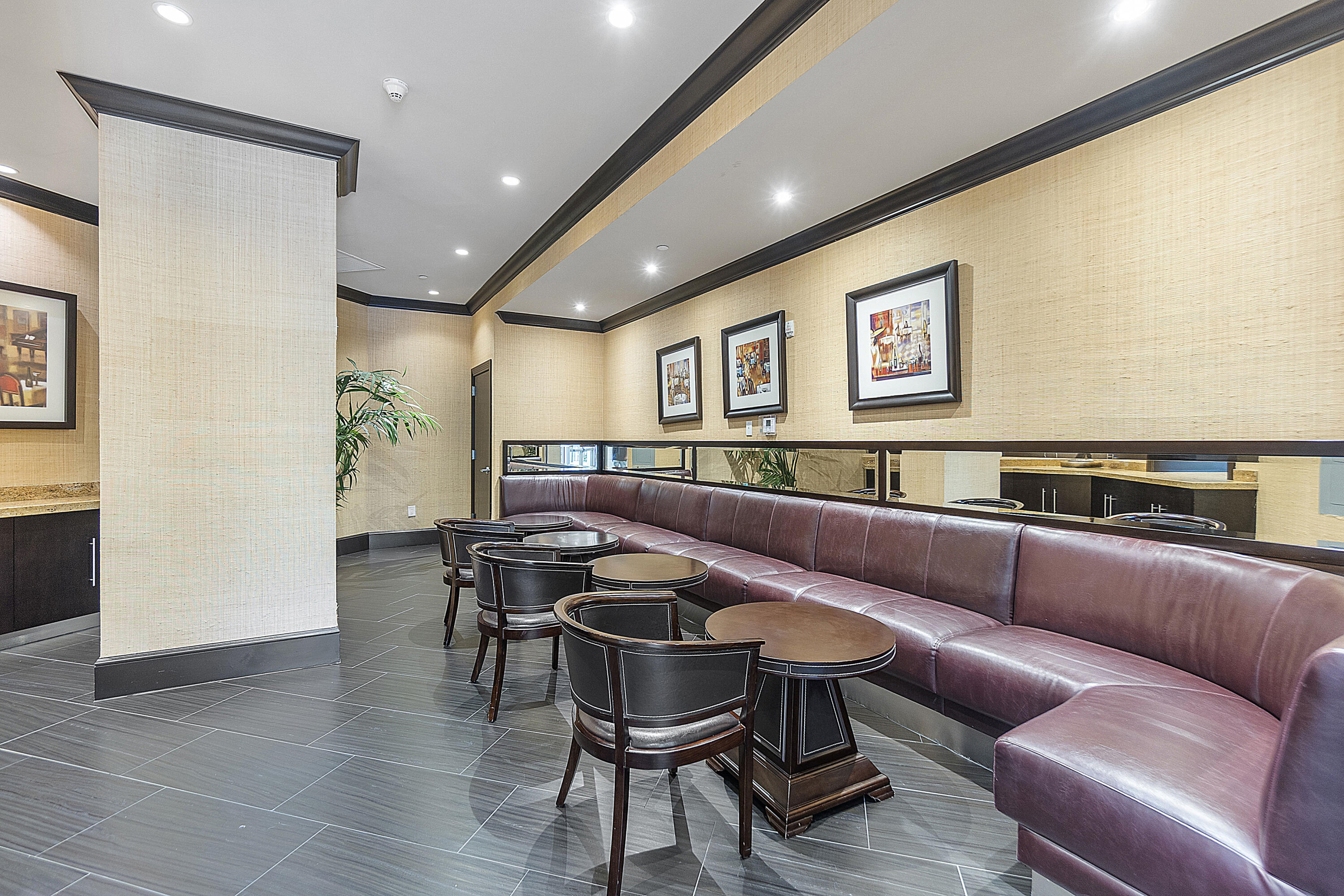 VERANDA CONDO - Residential