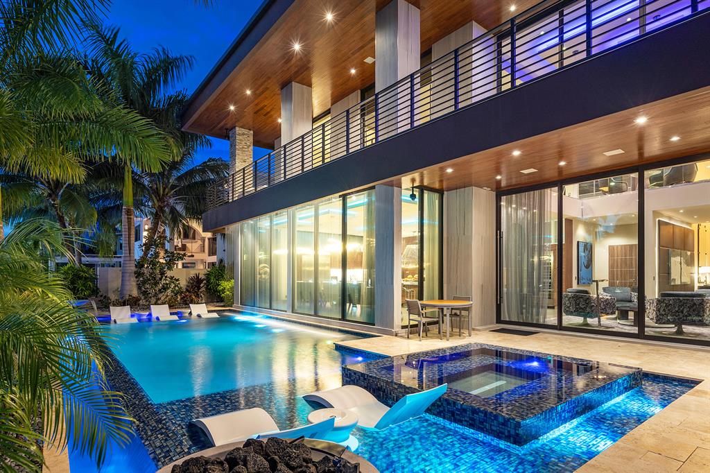 STILWELL ISLES - Residential