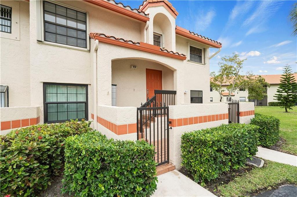 AMBASSADOR SQUARE CONDO - Residential