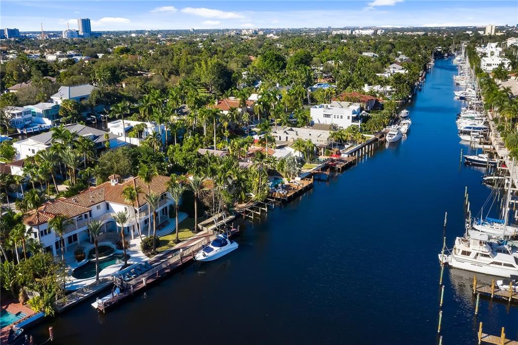 Navarro Isle 15-40 B - Residential