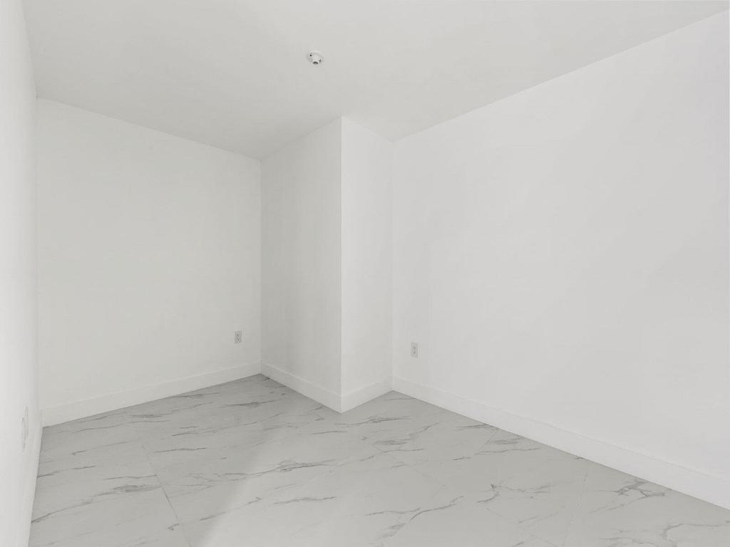 BAY BREEZE - Residential