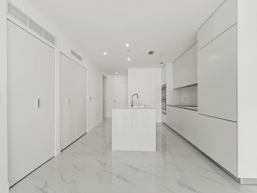 BAY BREEZE - Residential
