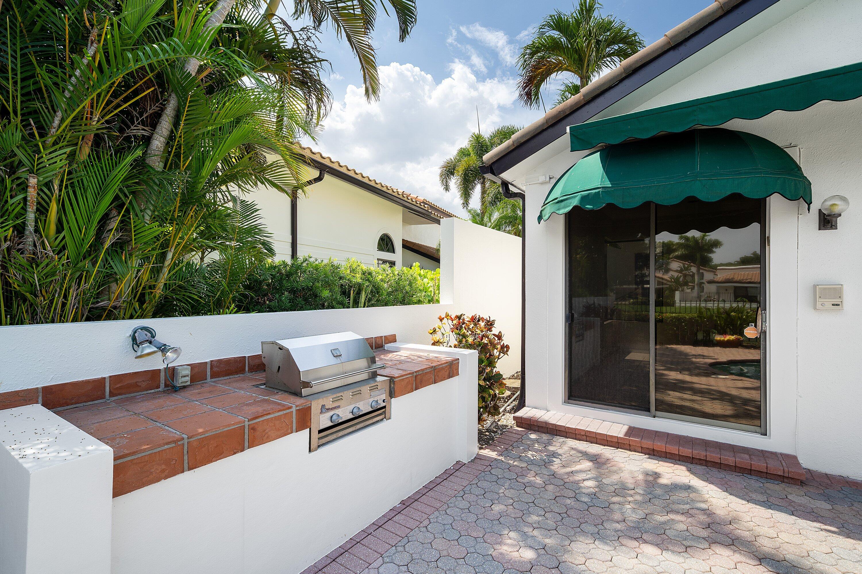 VILLA FLORA AT BOCA POINTE - Residential