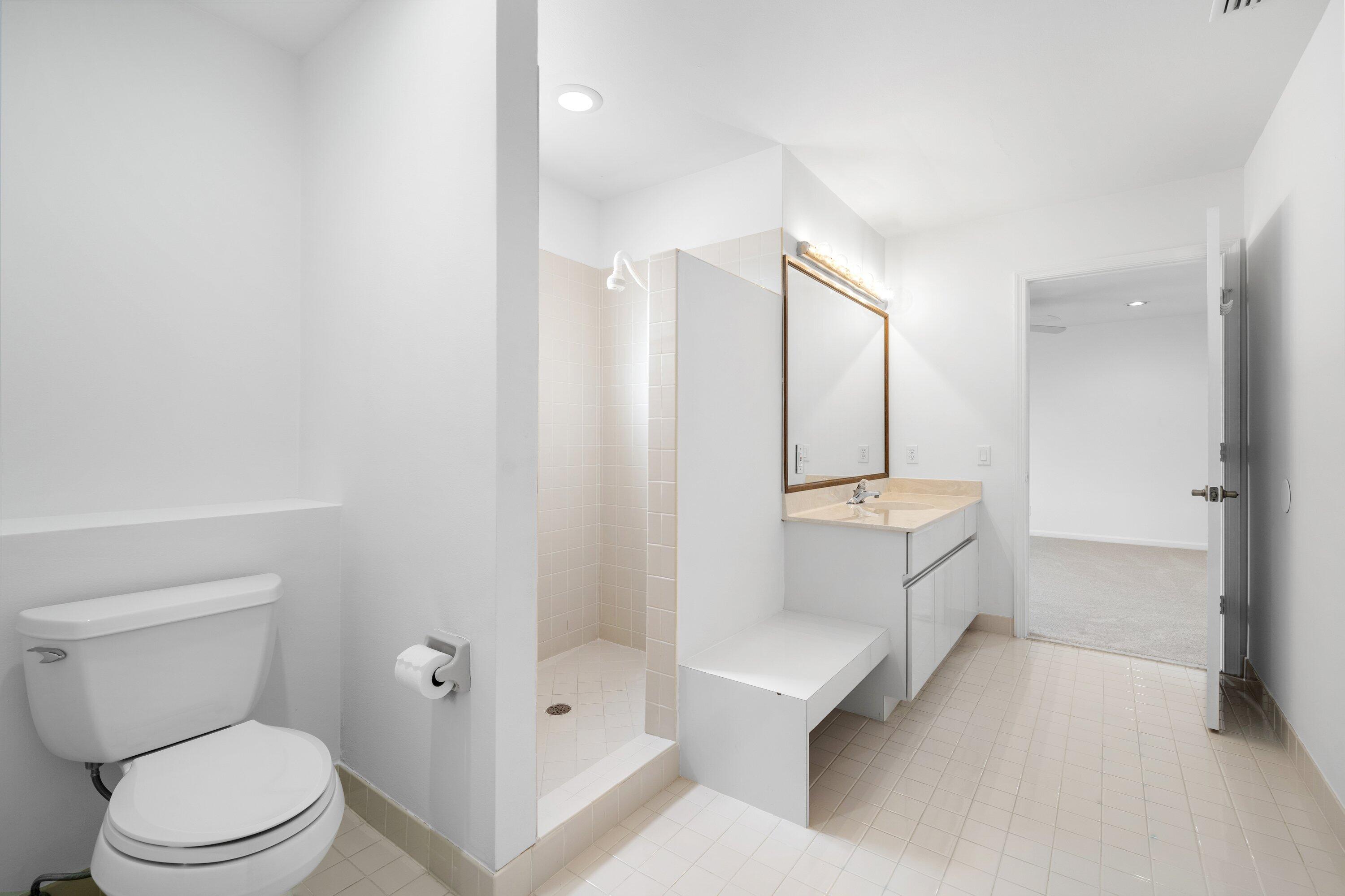 VILLA FLORA AT BOCA POINTE - Residential