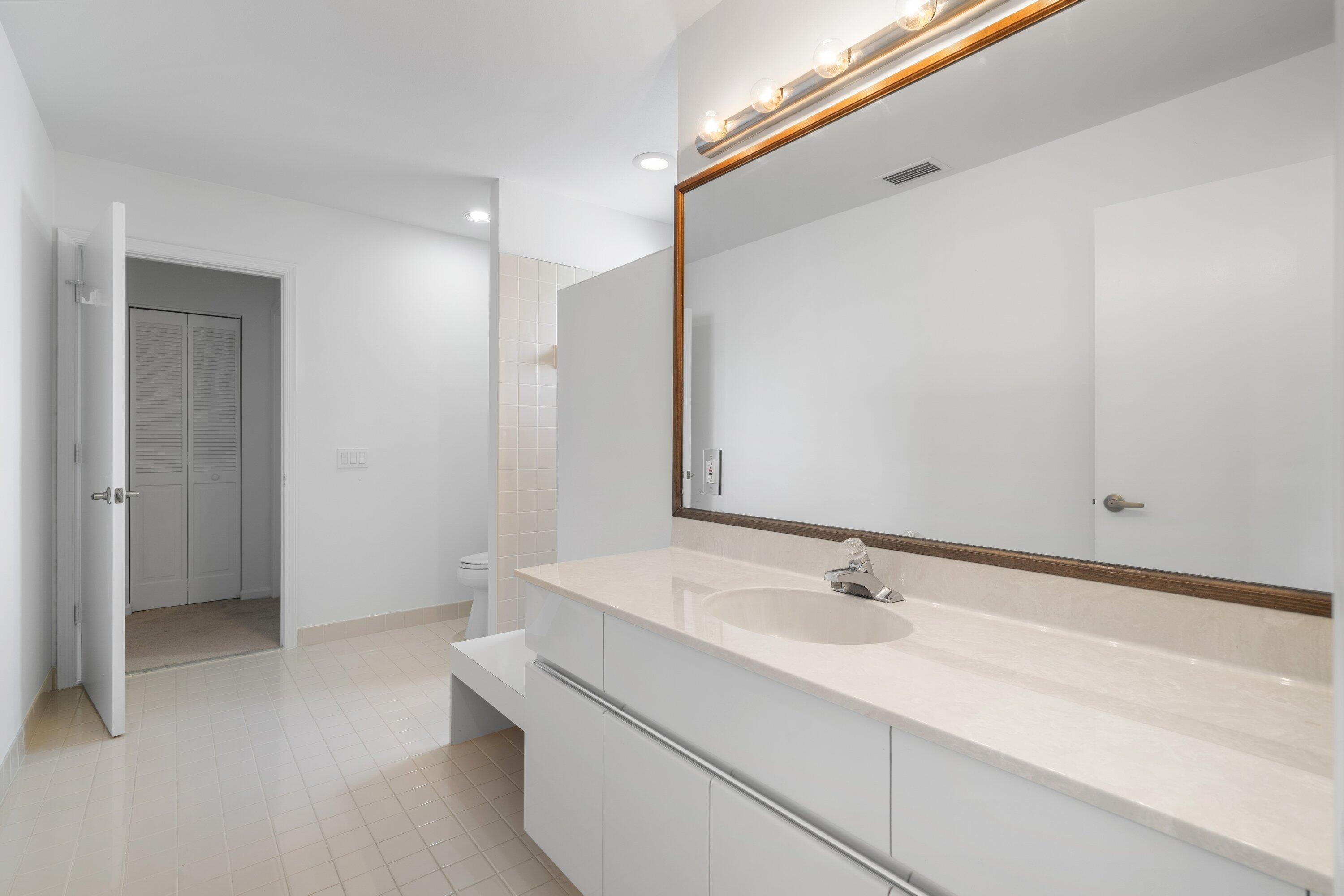 VILLA FLORA AT BOCA POINTE - Residential