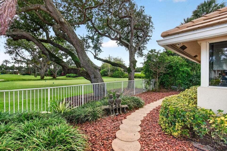 Delaire Country Club - Residential