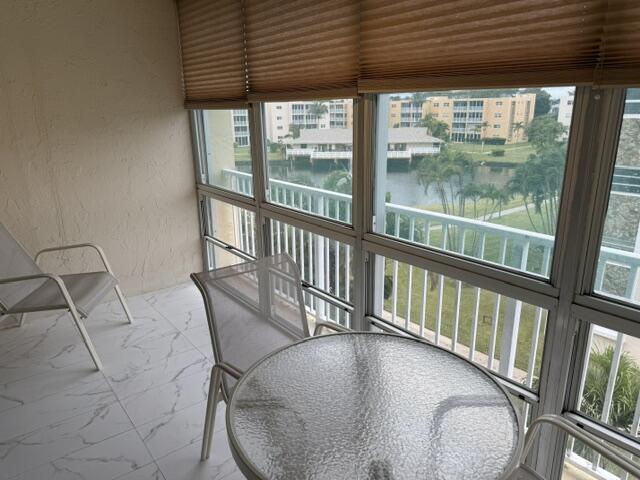 MEADOWBROOK LAKES CONDO - Residential Lease