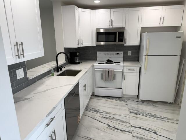 MEADOWBROOK LAKES CONDO - Residential Lease