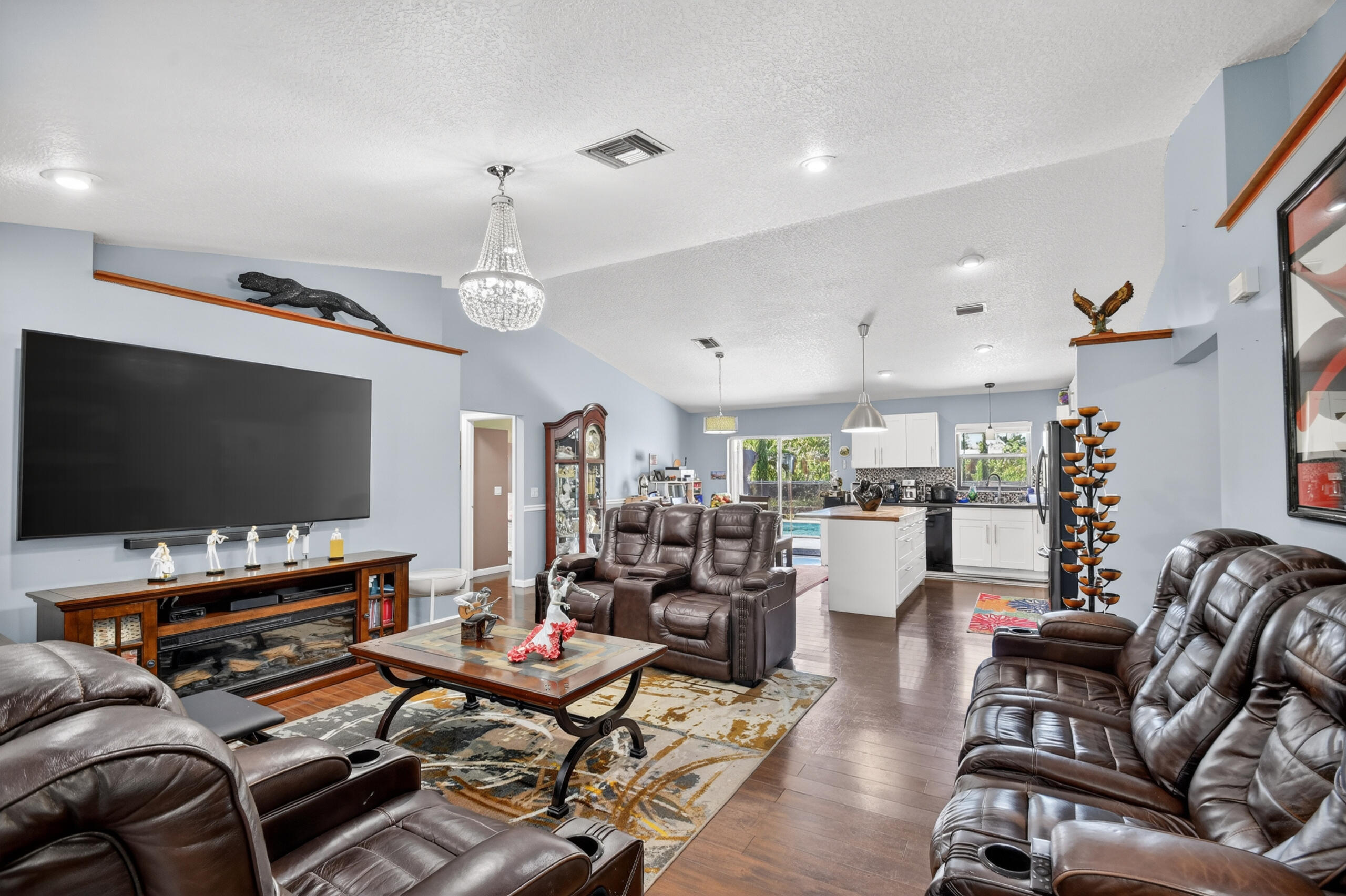 WOODLAND CREEK 1 - Residential