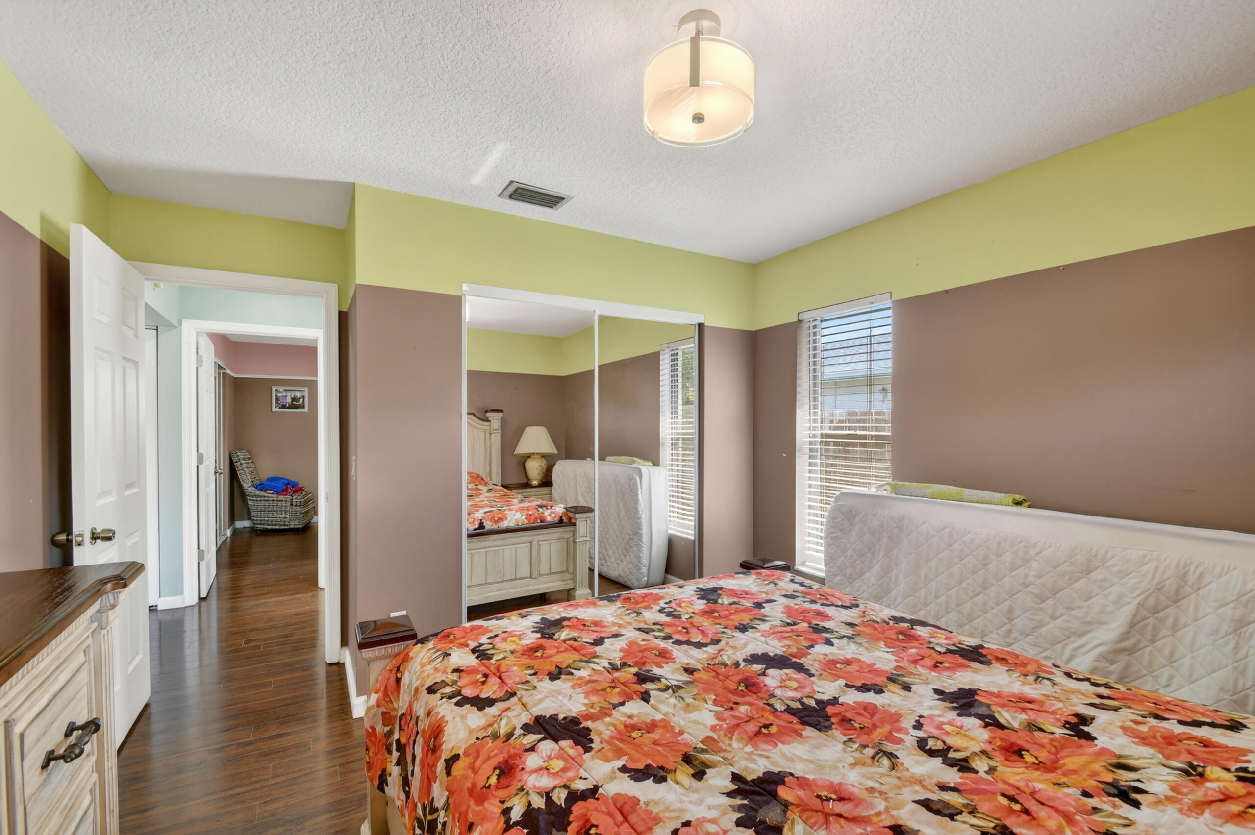WOODLAND CREEK 1 - Residential