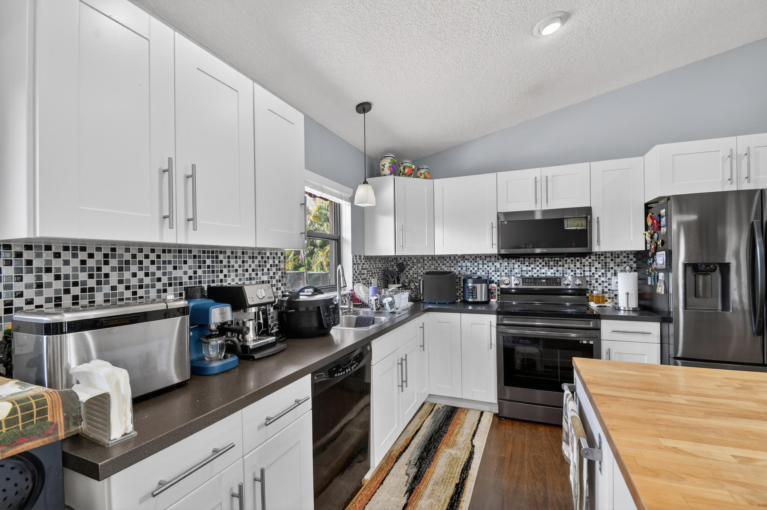 WOODLAND CREEK 1 - Residential