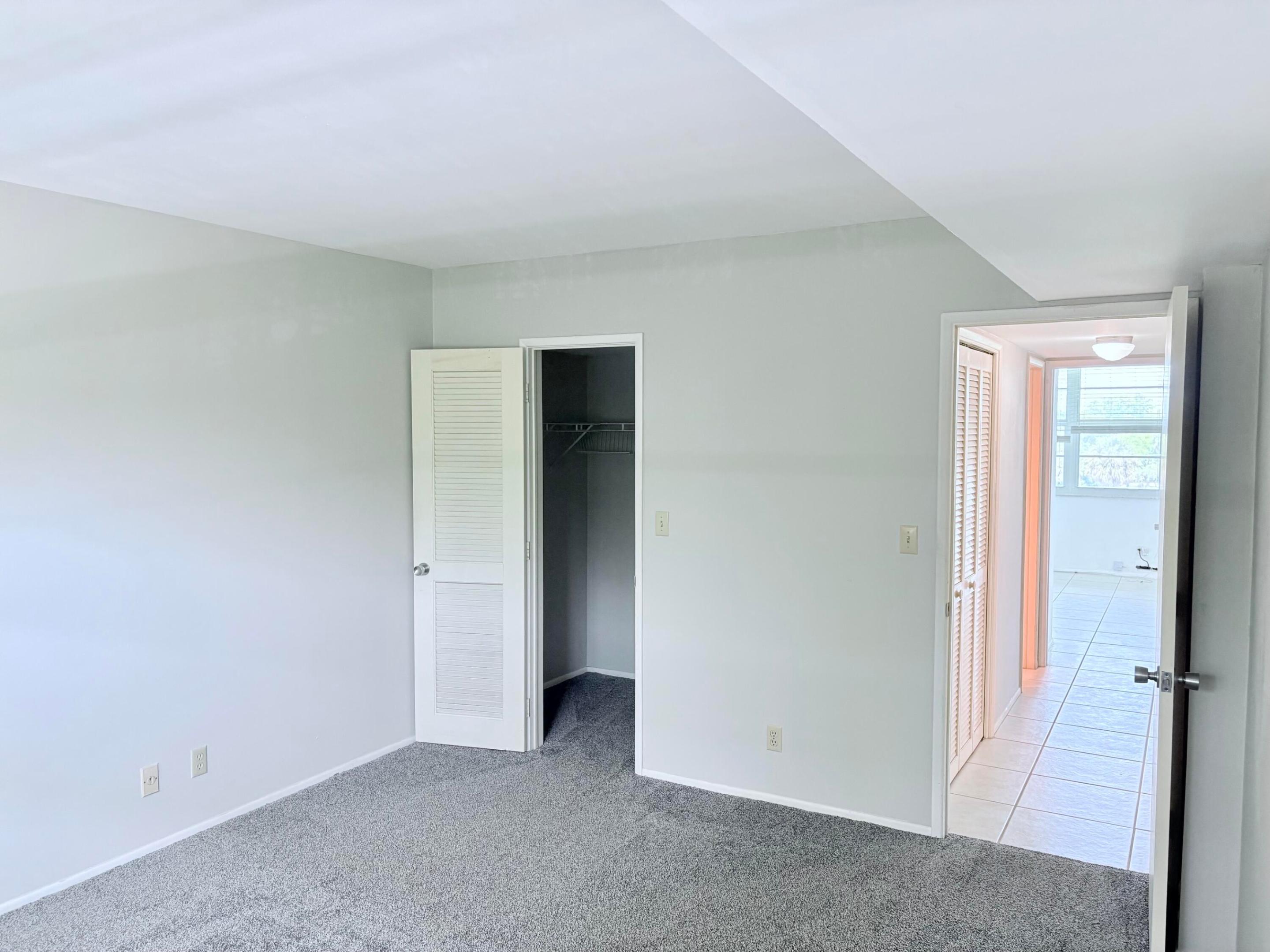 NO 123 PALM-AIRE COUNTRY CLUB - Residential