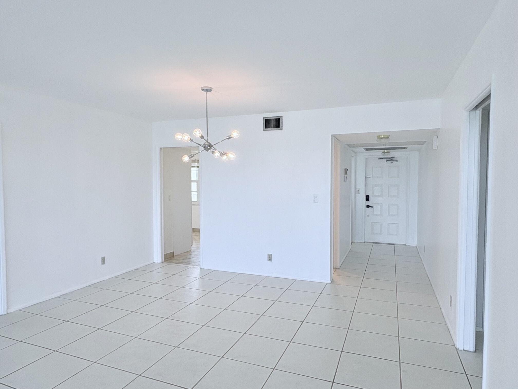 NO 123 PALM-AIRE COUNTRY CLUB - Residential