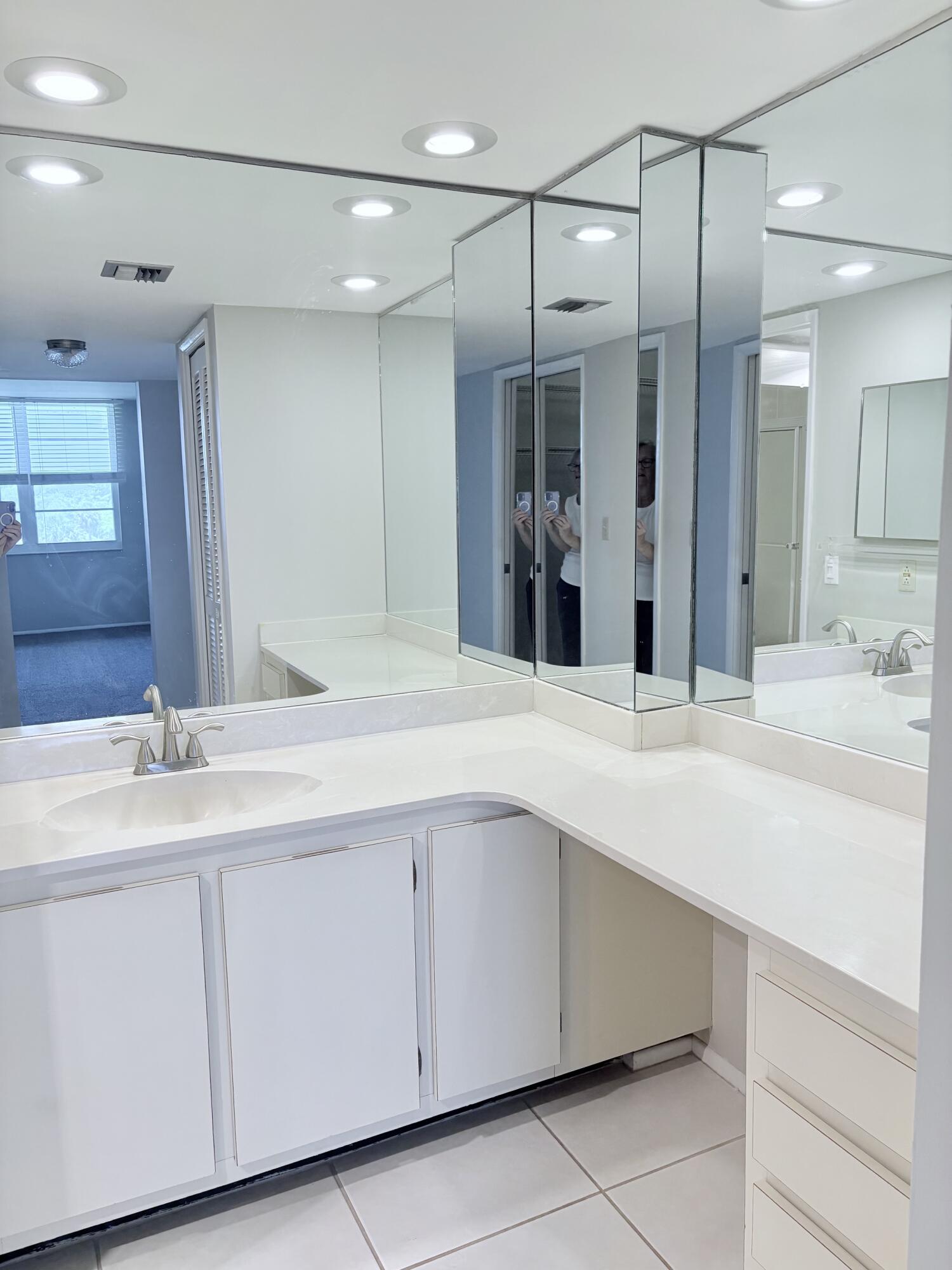 NO 123 PALM-AIRE COUNTRY CLUB - Residential