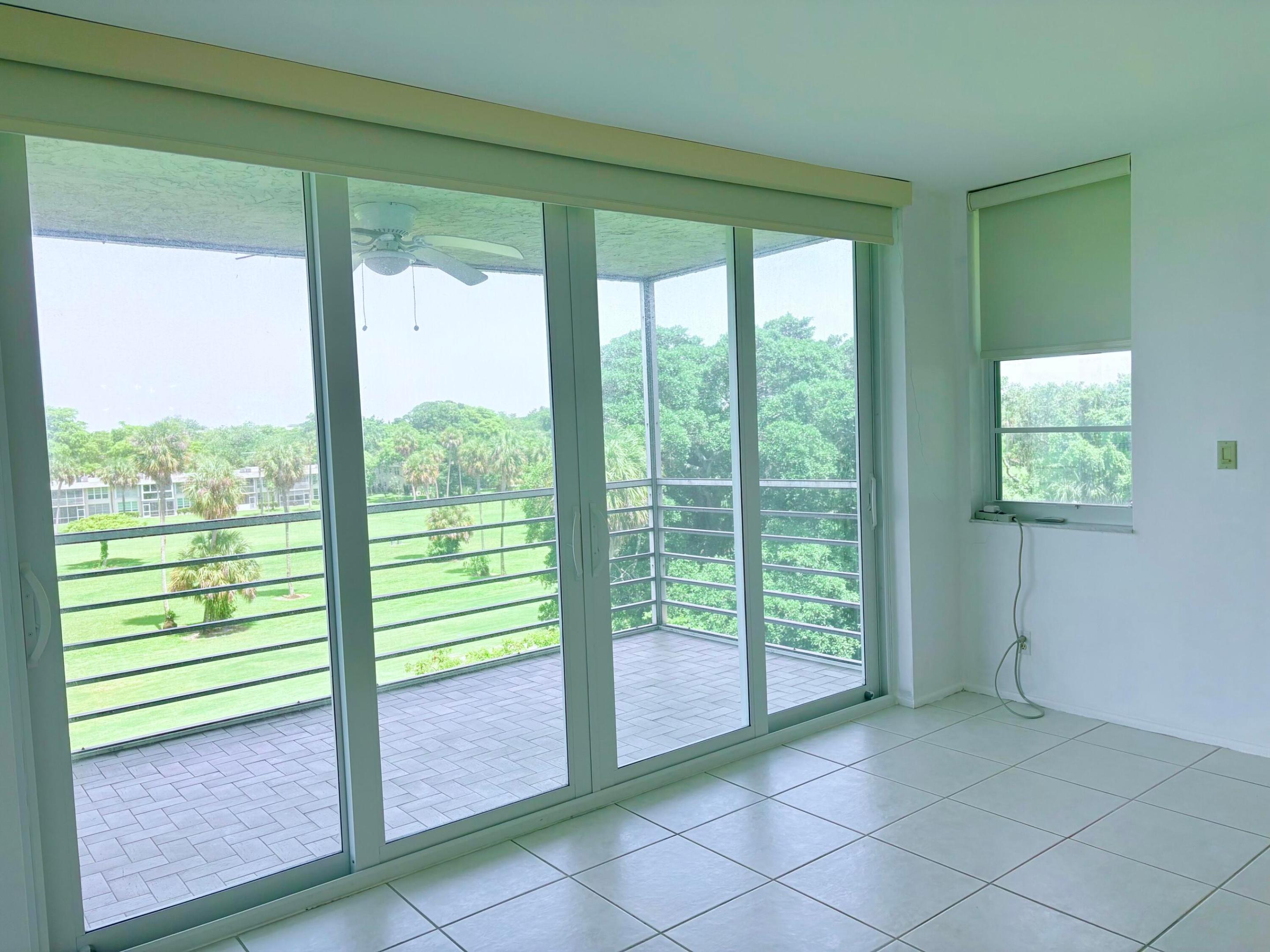 NO 123 PALM-AIRE COUNTRY CLUB - Residential