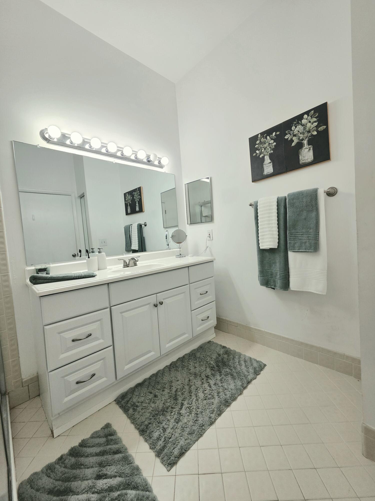PLATINA / ALEXANDRA VILLAGE - Residential
