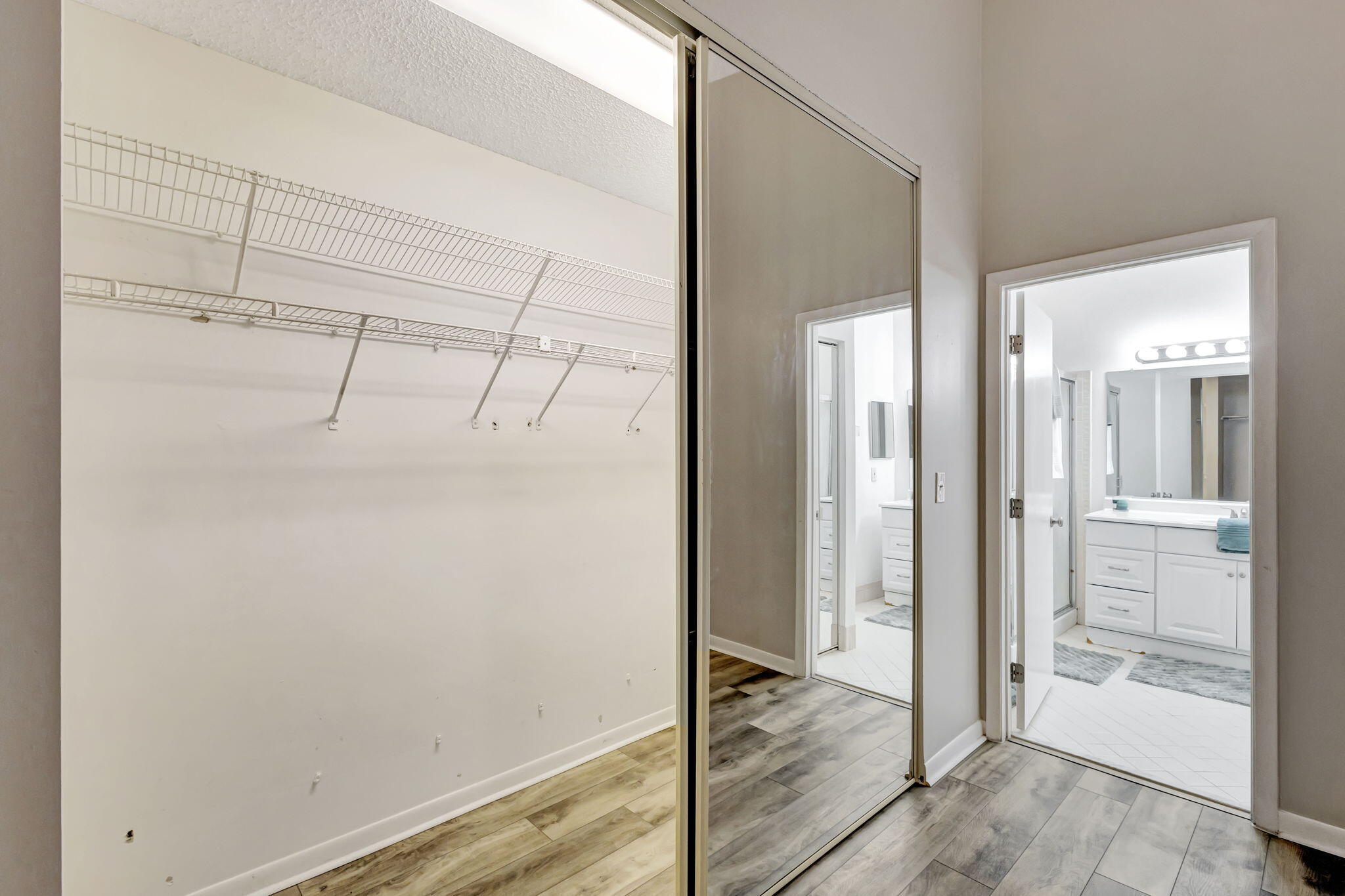 PLATINA / ALEXANDRA VILLAGE - Residential