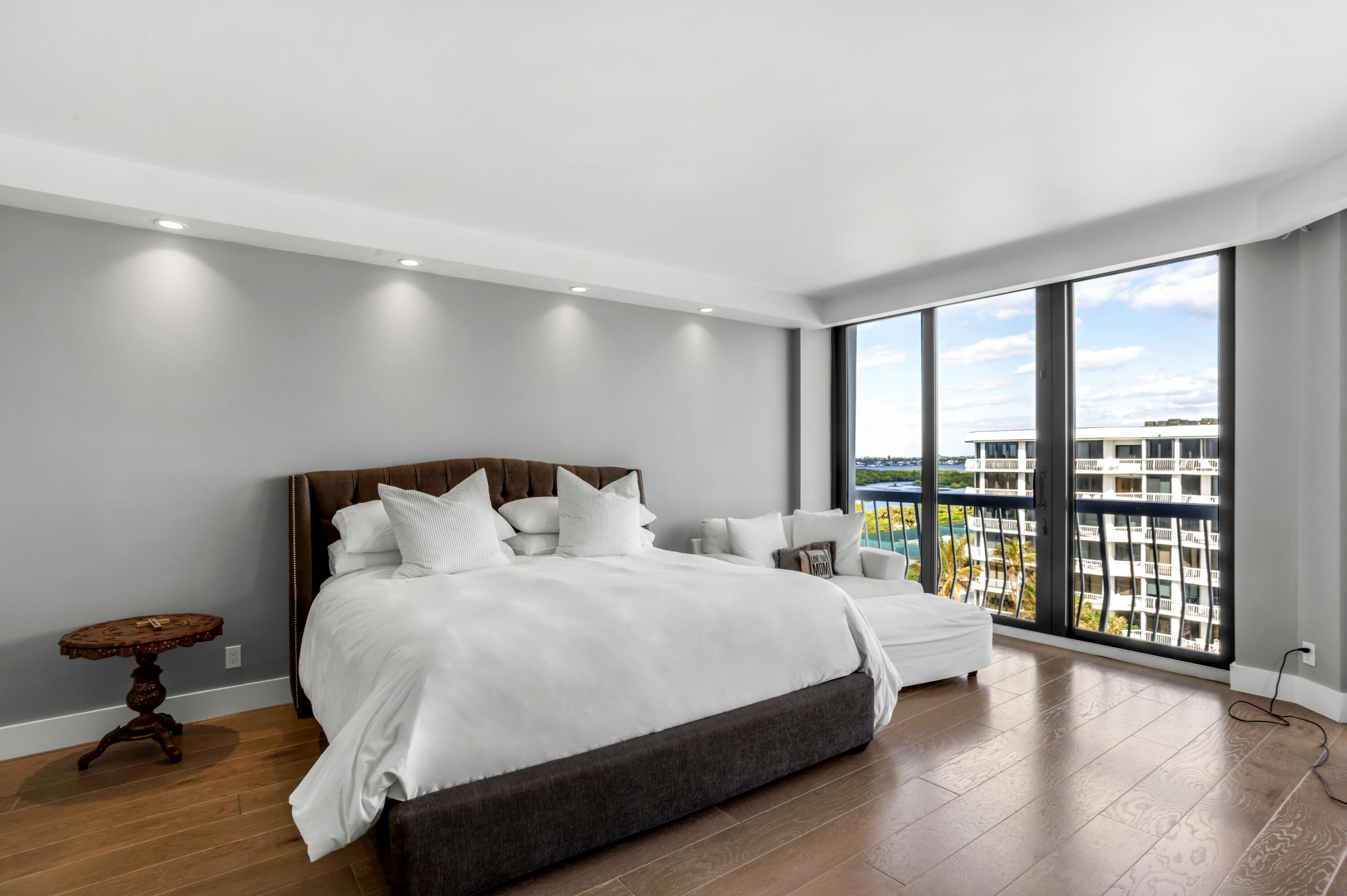 TWENTY ONE HUNDRED CONDO - Residential