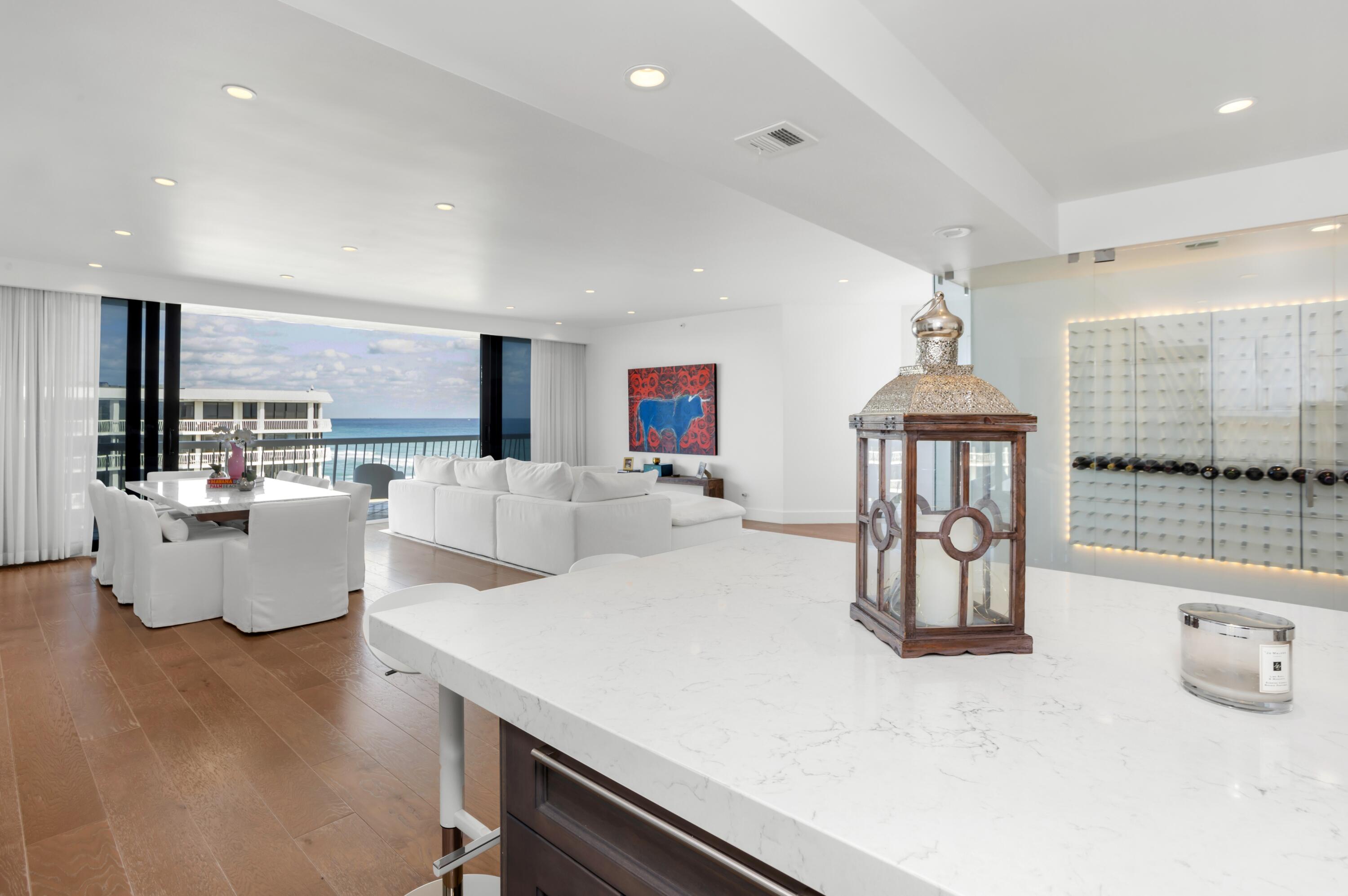 TWENTY ONE HUNDRED CONDO - Residential