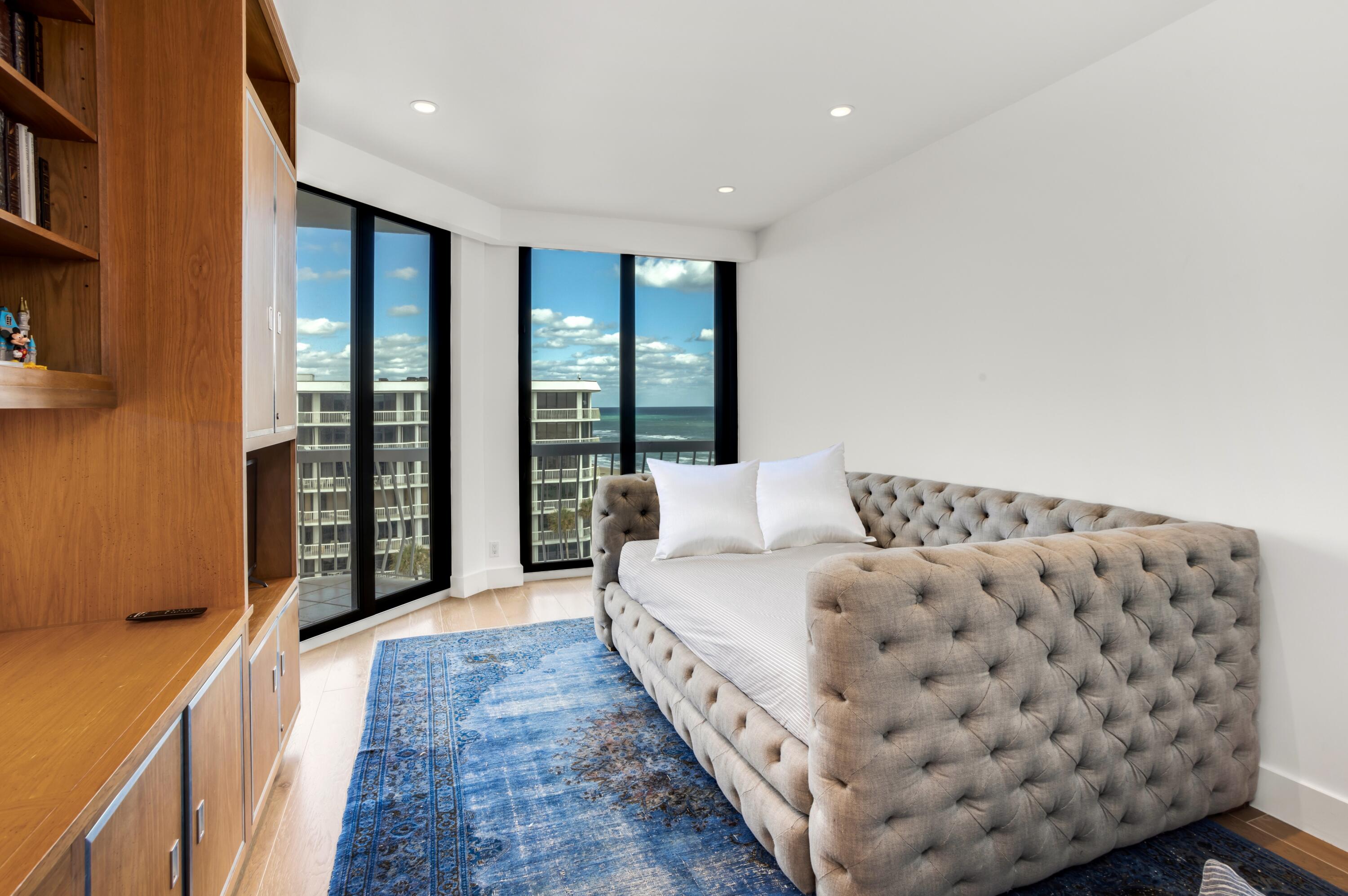TWENTY ONE HUNDRED CONDO - Residential
