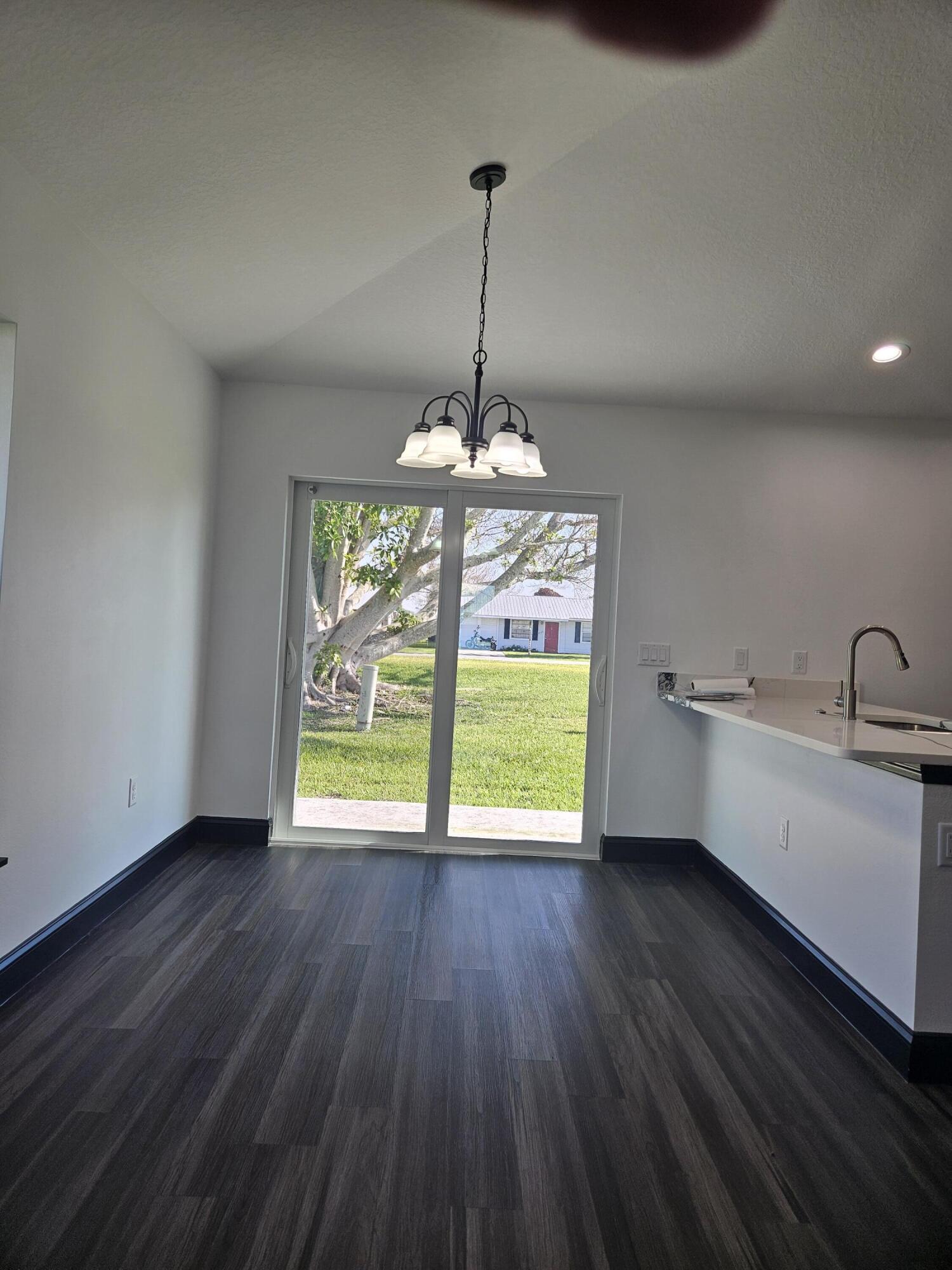KINGS BAY - Residential Lease