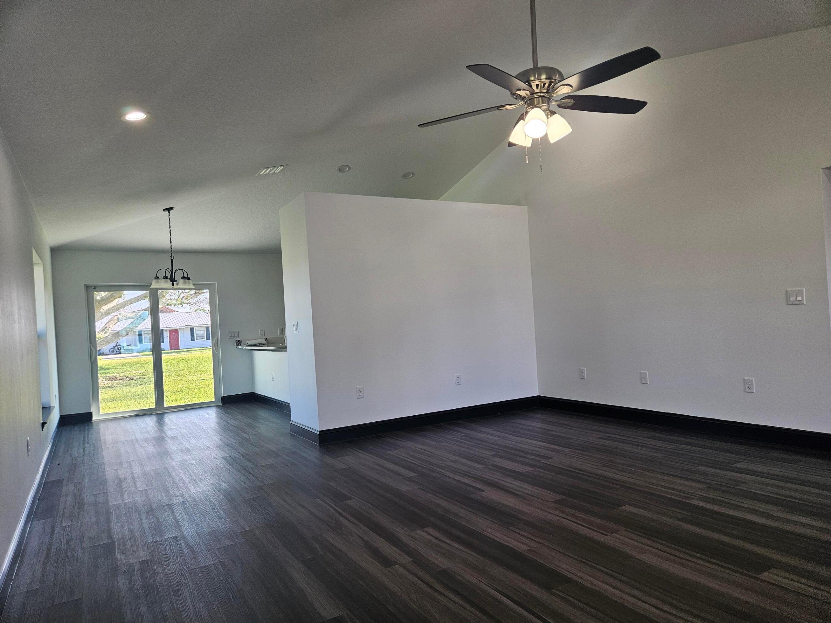 KINGS BAY - Residential Lease