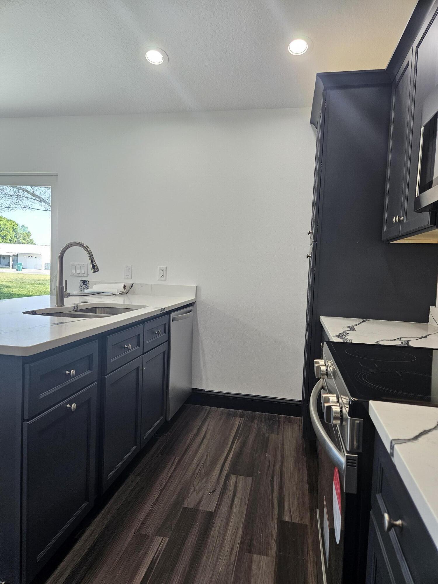 KINGS BAY - Residential Lease