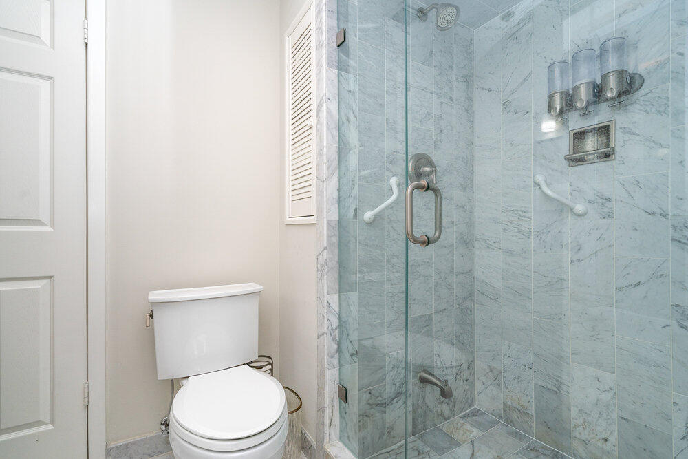 GREENBRIAR CONDO - Residential Lease